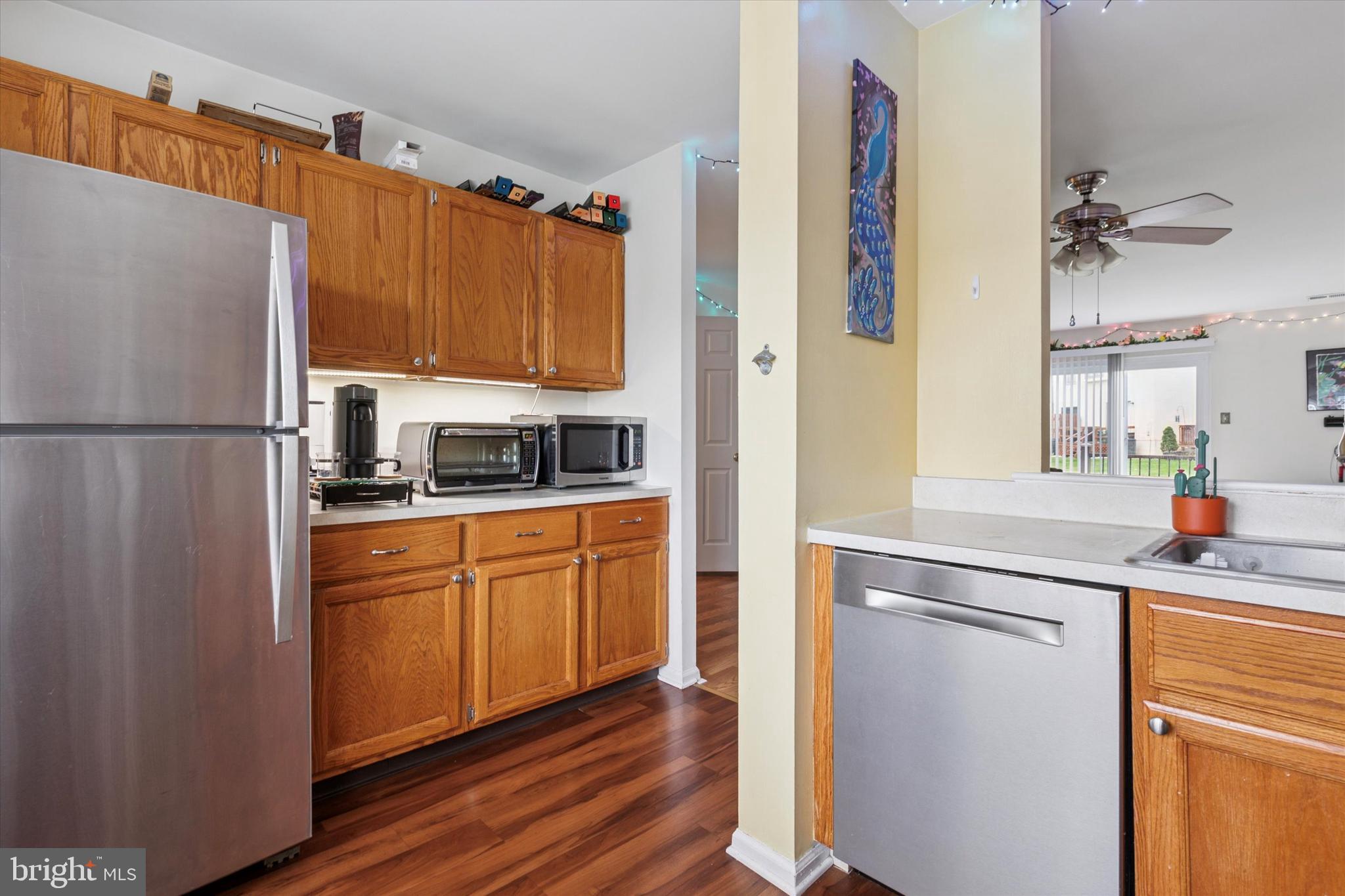 TRENT MANOR - Residential