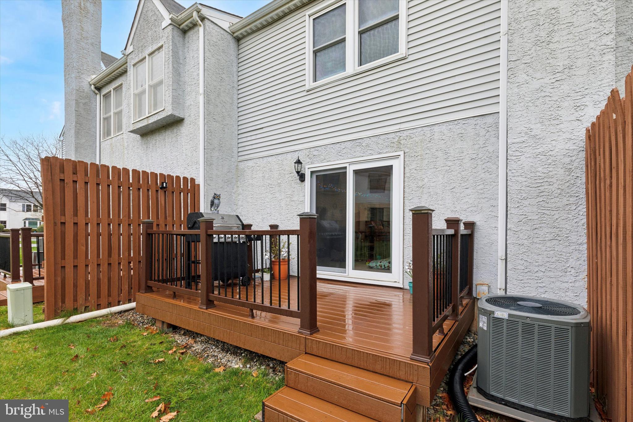 TRENT MANOR - Residential