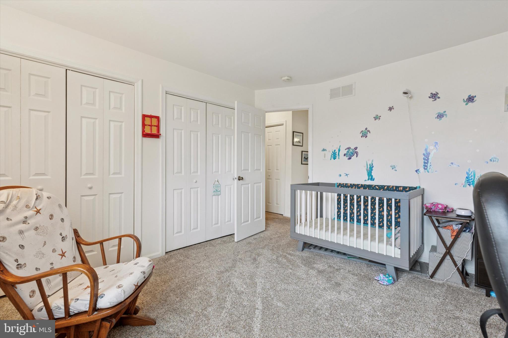 TRENT MANOR - Residential