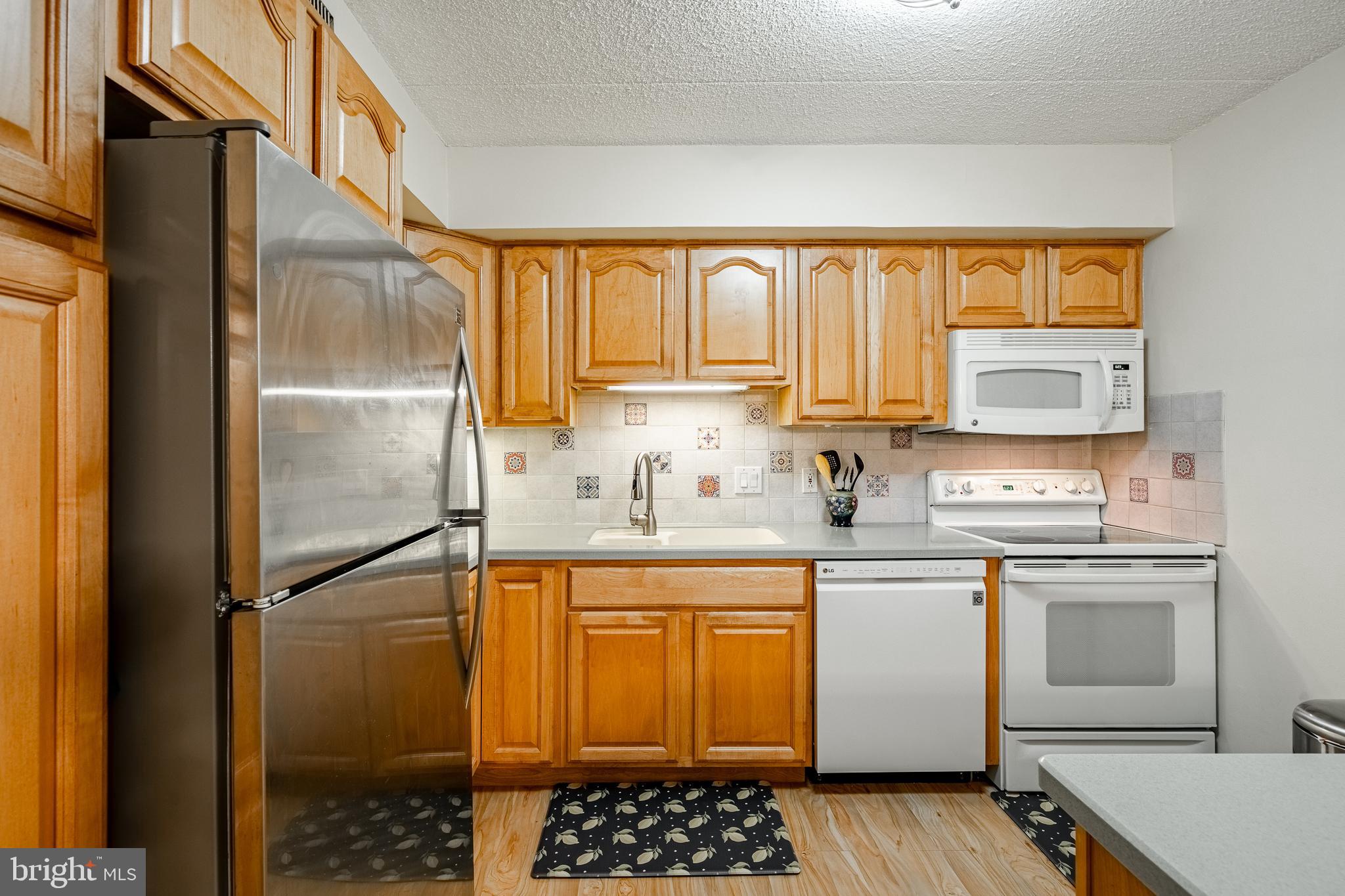 VALLEY FORGE TOWER - Residential