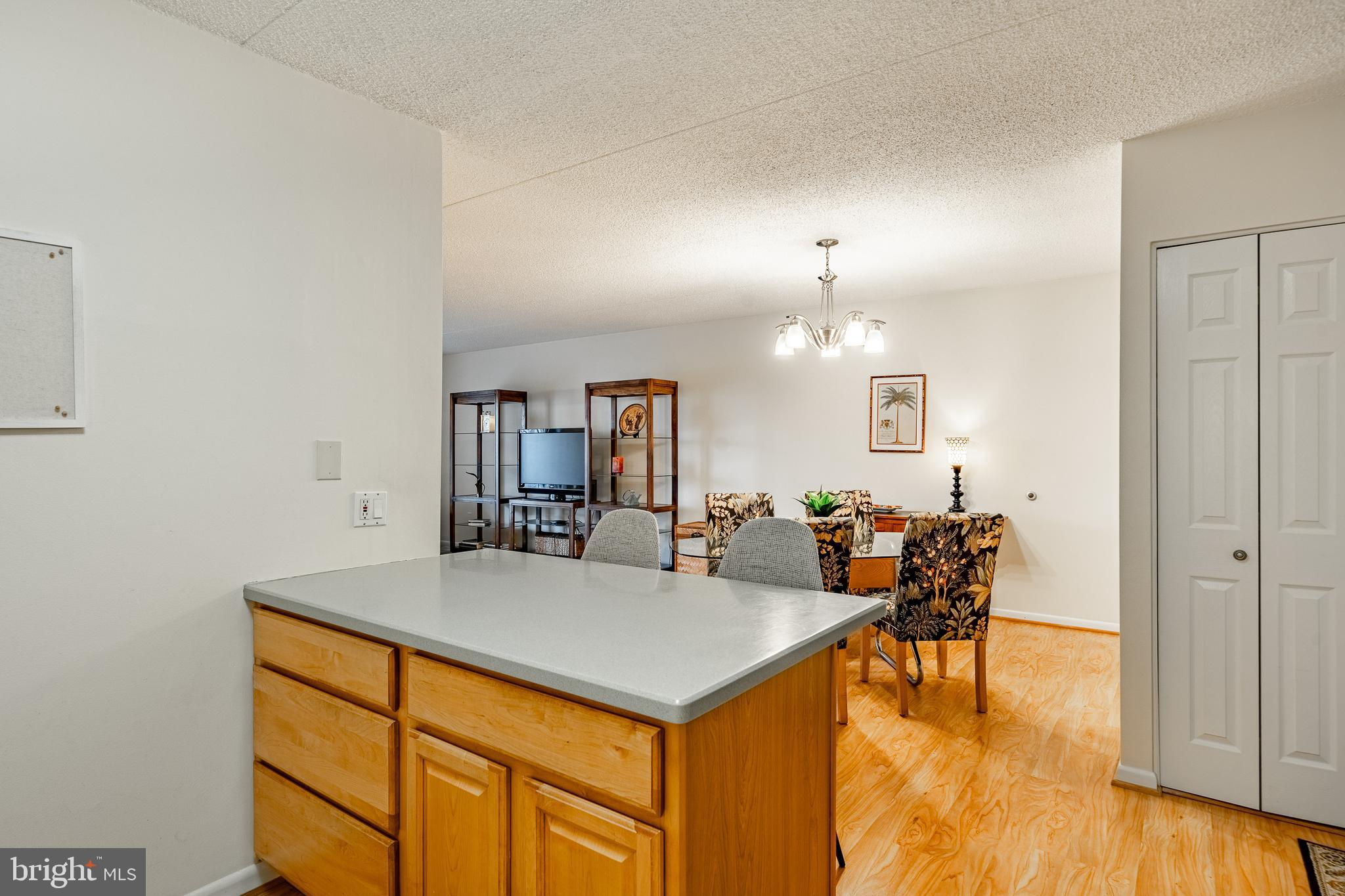 VALLEY FORGE TOWER - Residential