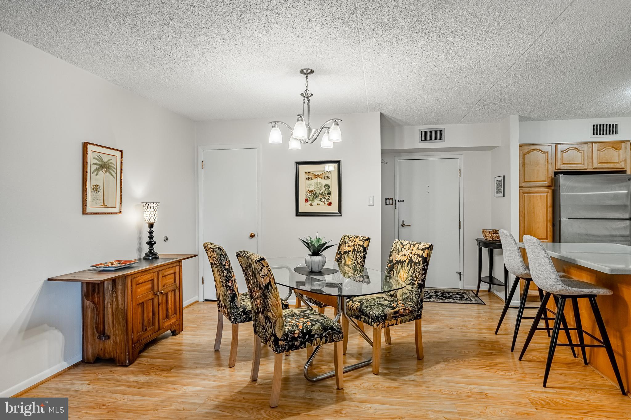 VALLEY FORGE TOWER - Residential