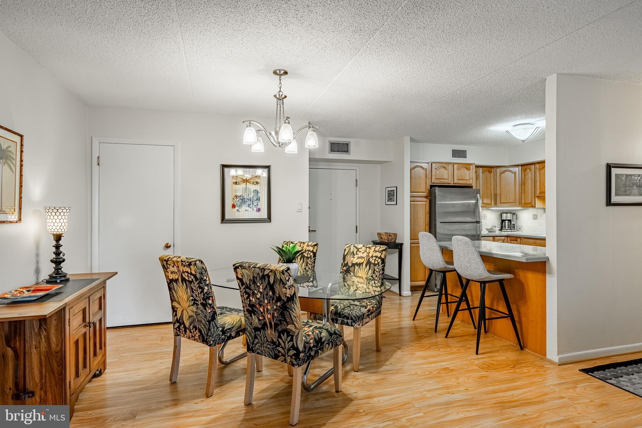 VALLEY FORGE TOWER - Residential