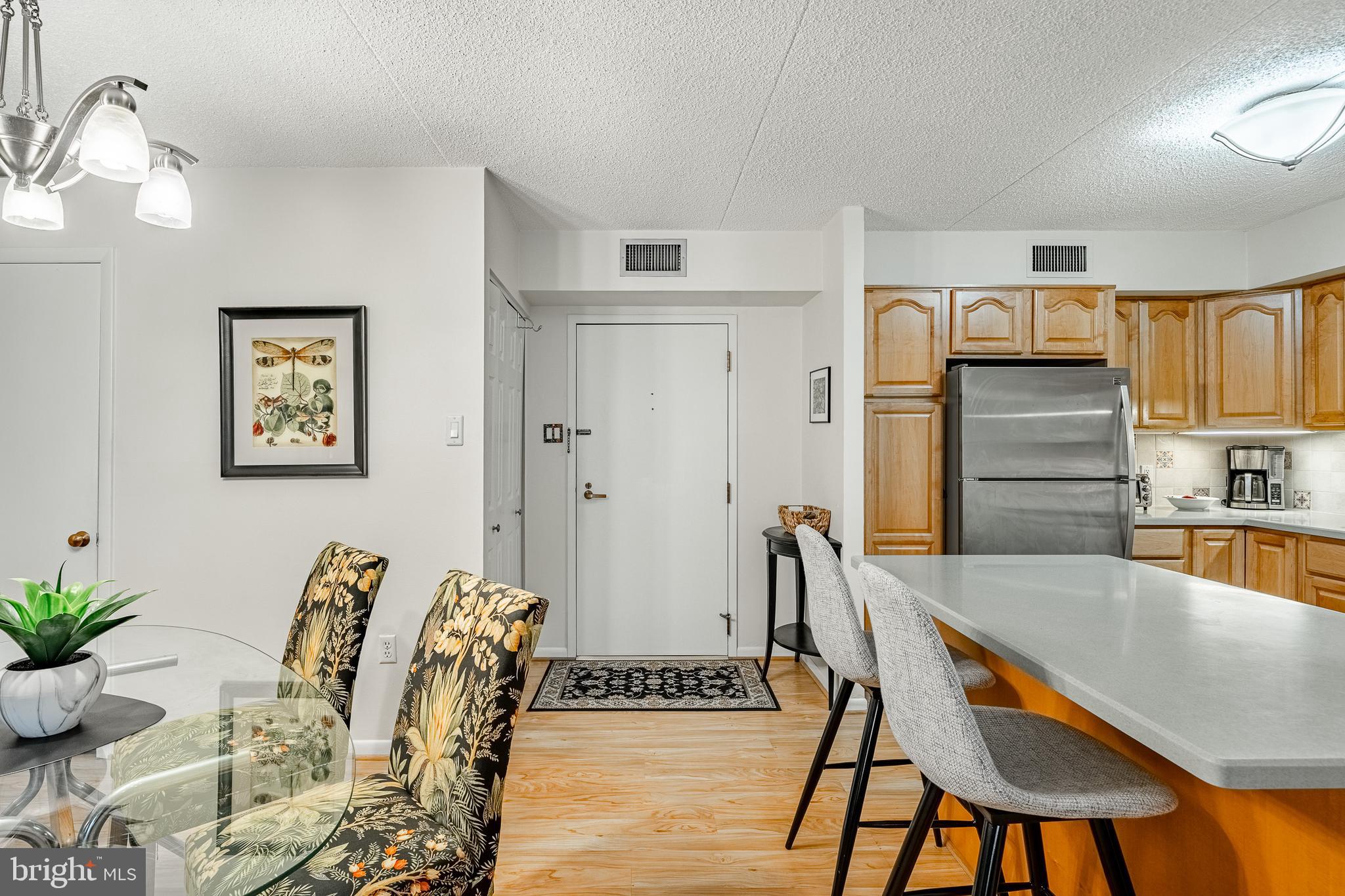 VALLEY FORGE TOWER - Residential