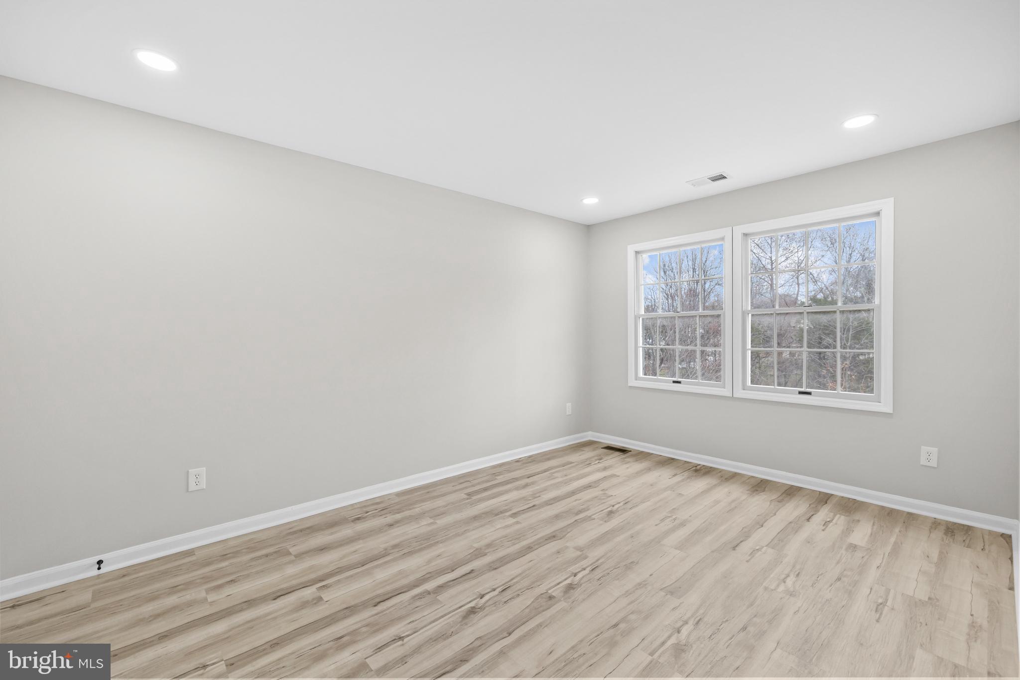 POLO FIELDS - Residential