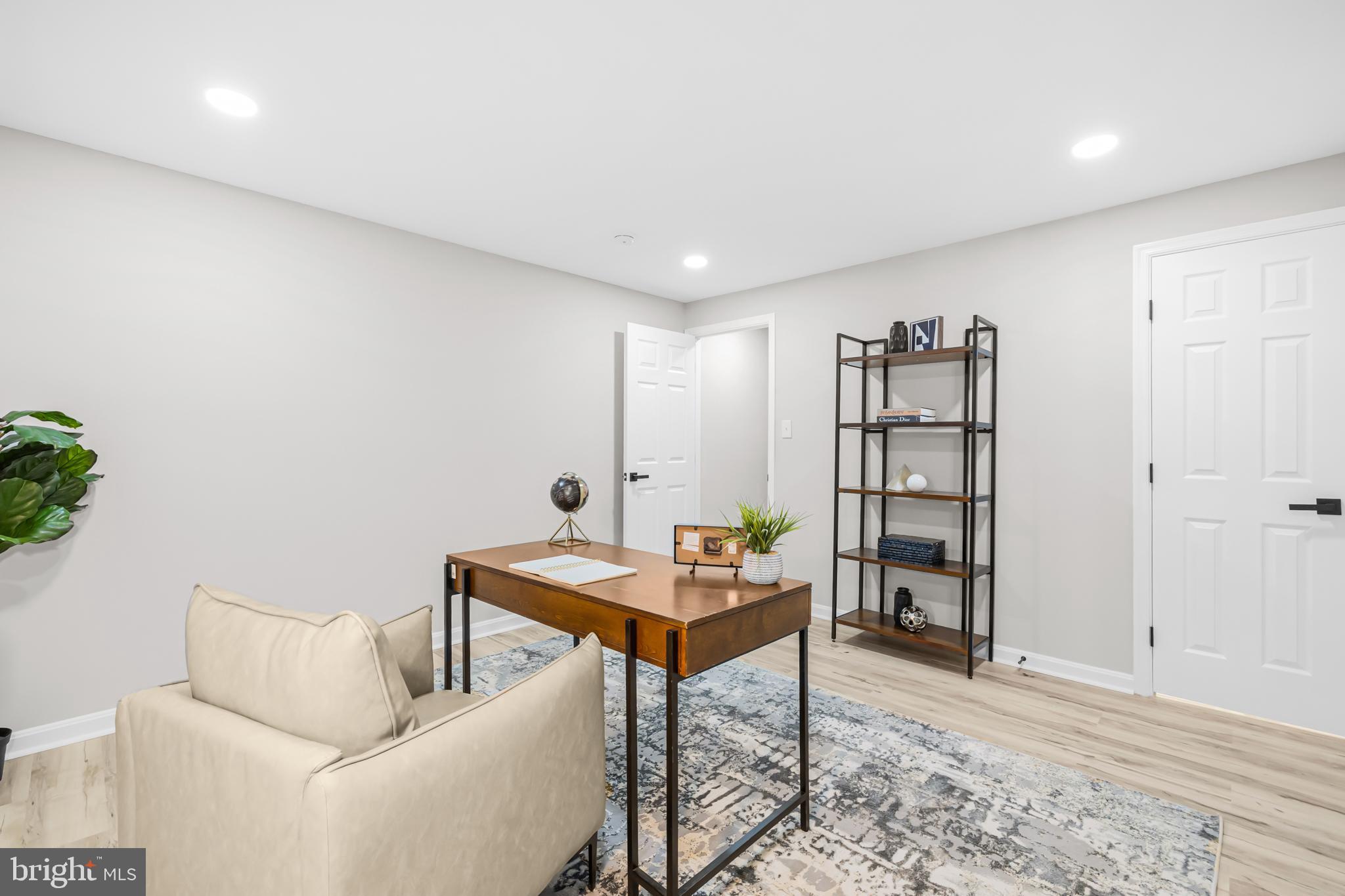 POLO FIELDS - Residential