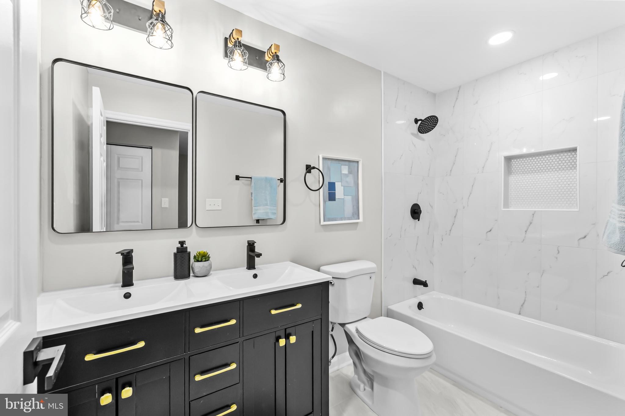 POLO FIELDS - Residential