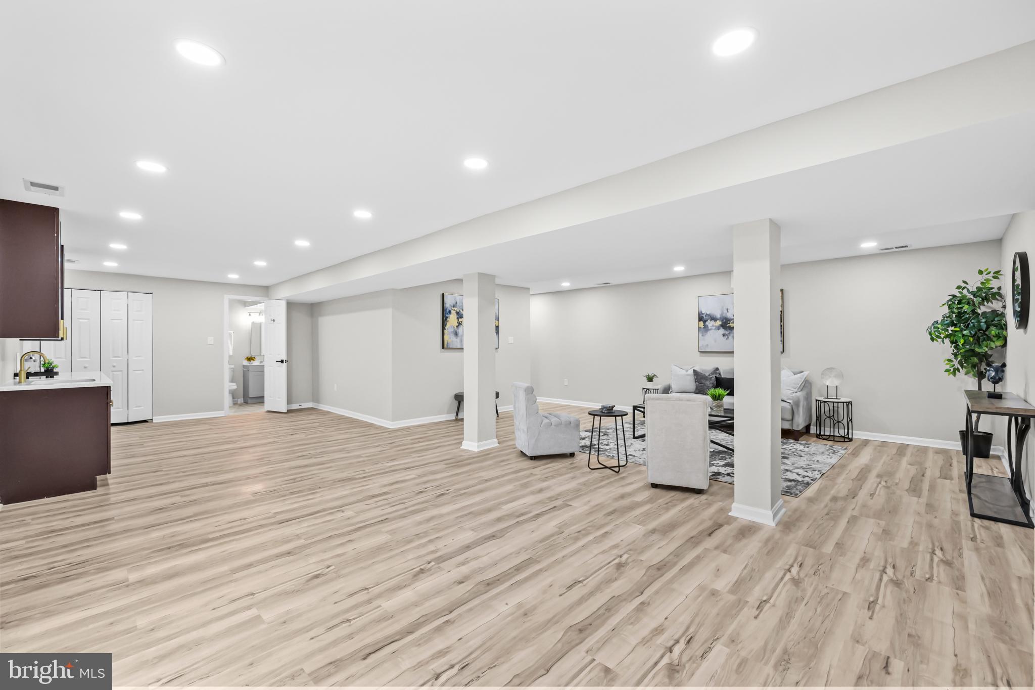 POLO FIELDS - Residential