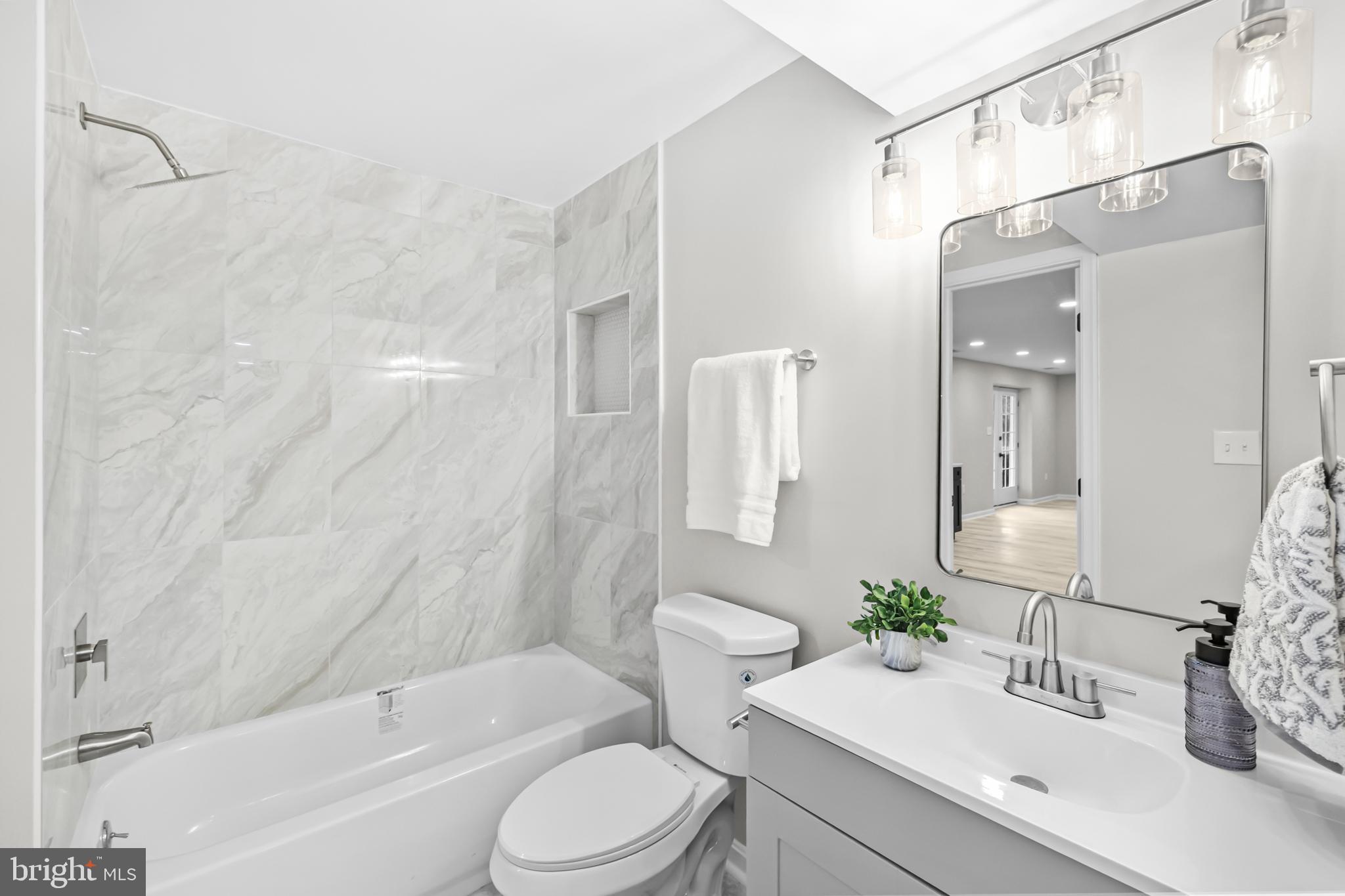 POLO FIELDS - Residential