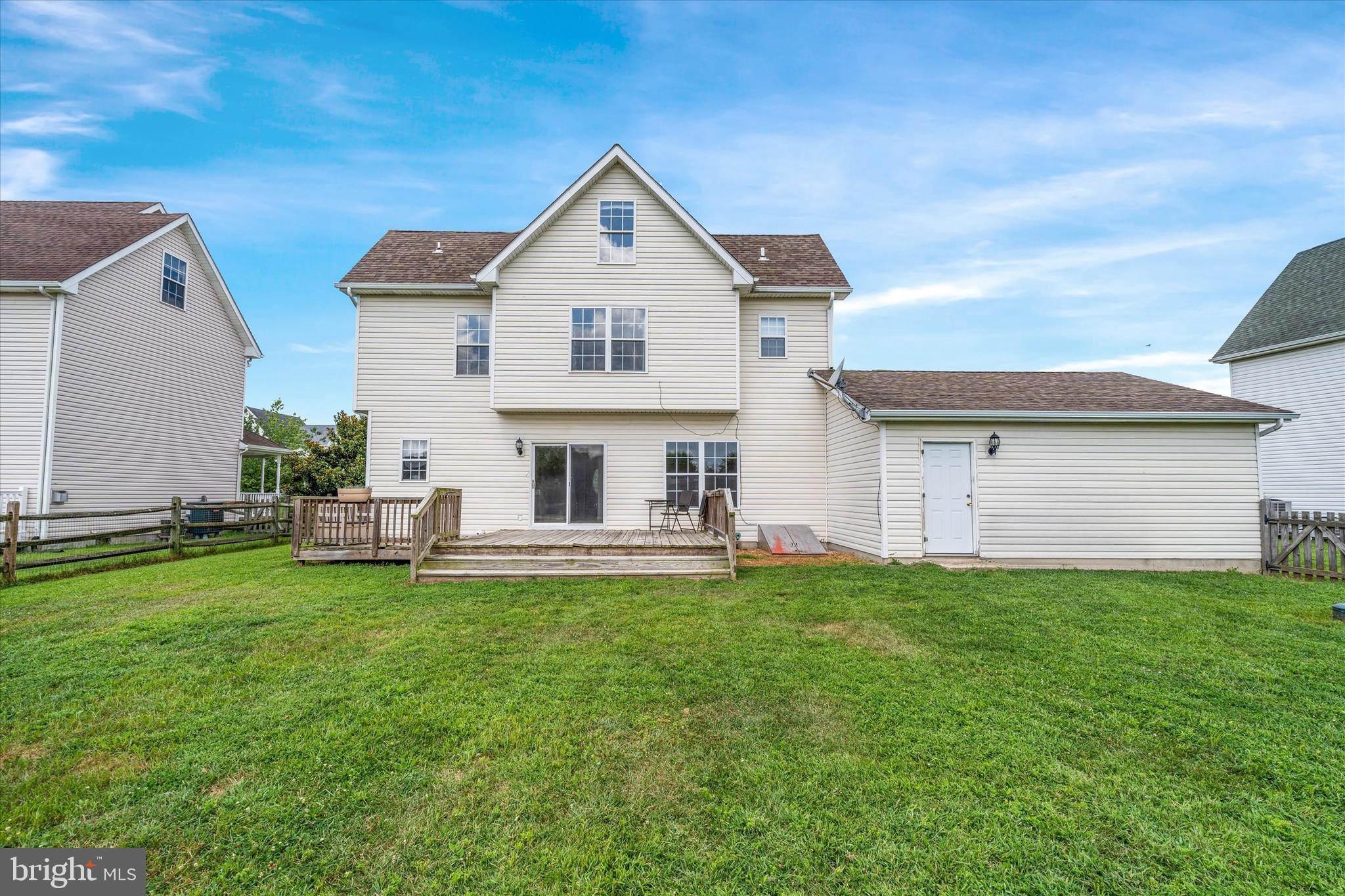 FRISBYS MEADOWS - Residential Lease