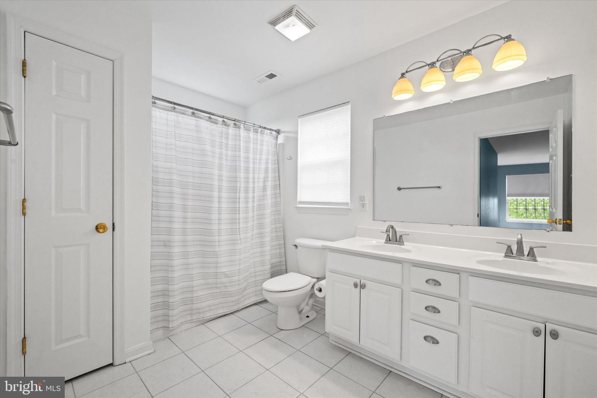 FRISBYS MEADOWS - Residential Lease