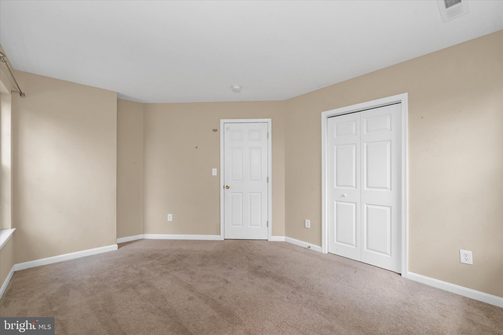 FRISBYS MEADOWS - Residential Lease