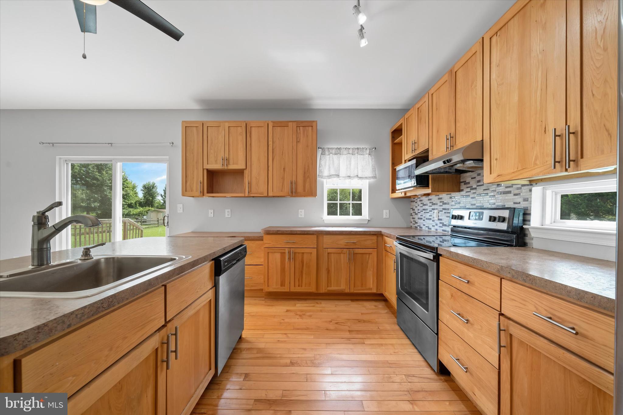 FRISBYS MEADOWS - Residential Lease