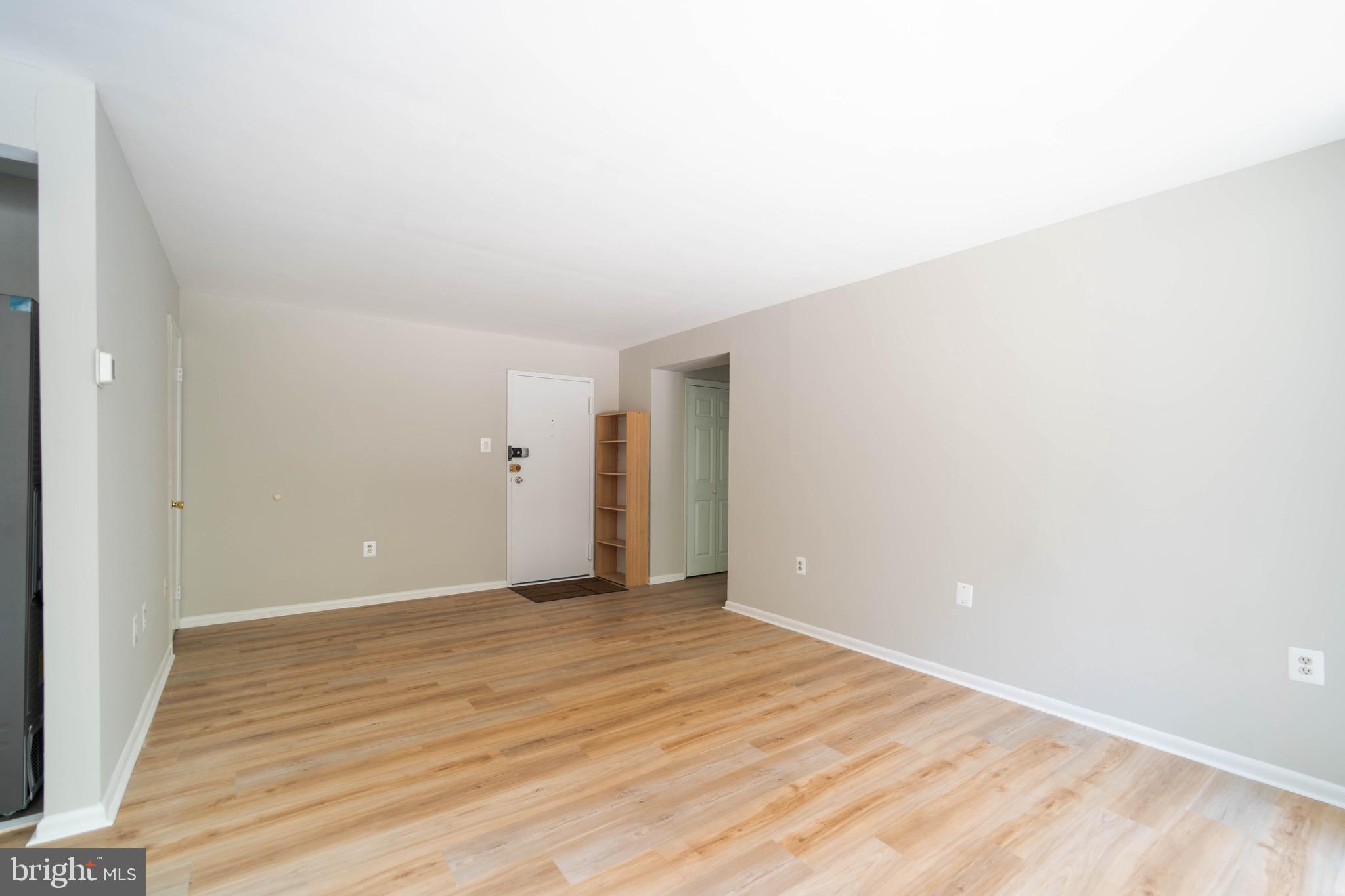4360 IVYMOUNT COURT 28