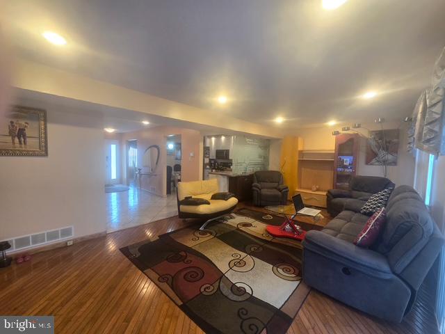 RIDINGS OF NORTHAM - Residential