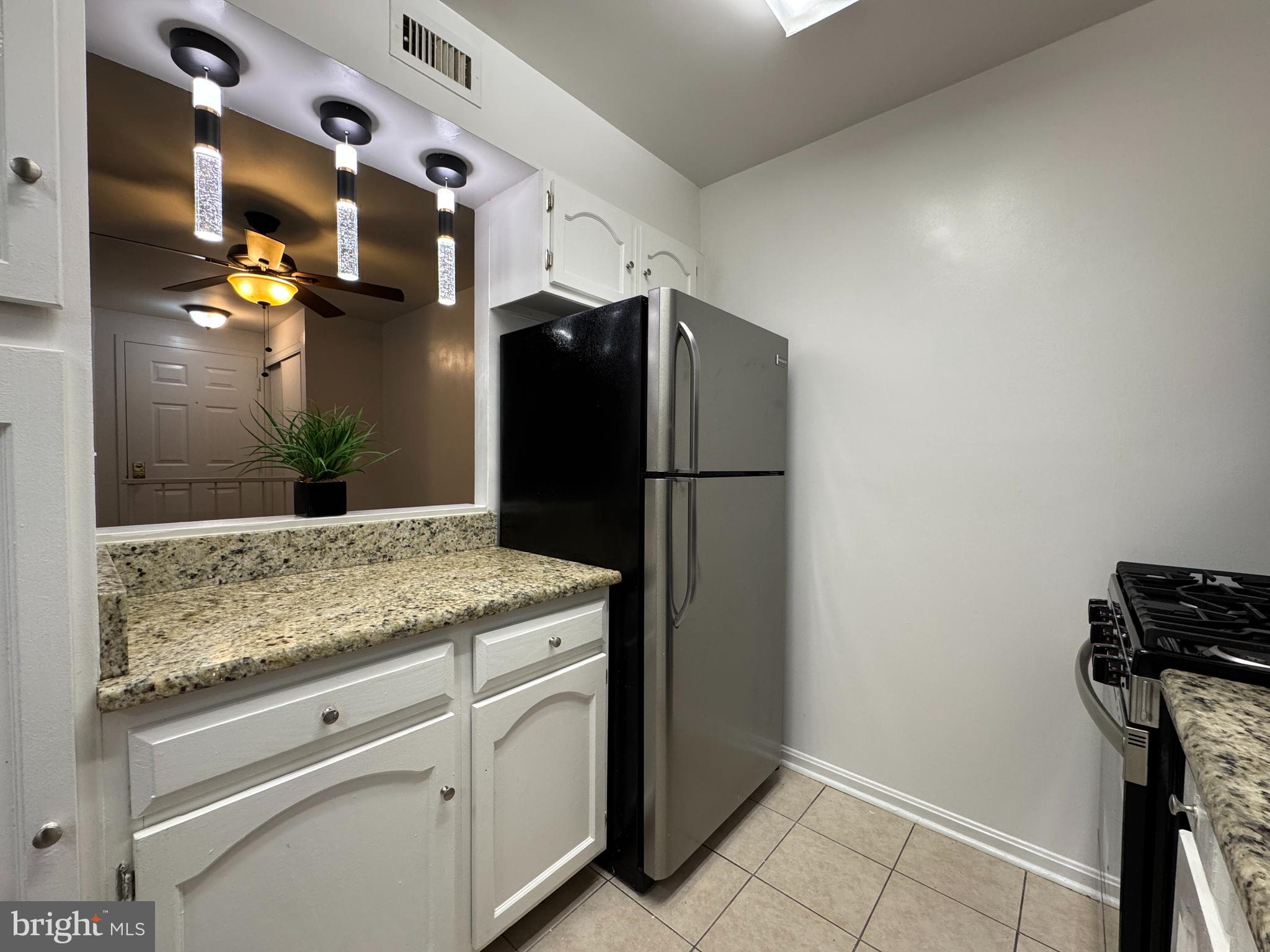 BURKE COVE - Residential Lease