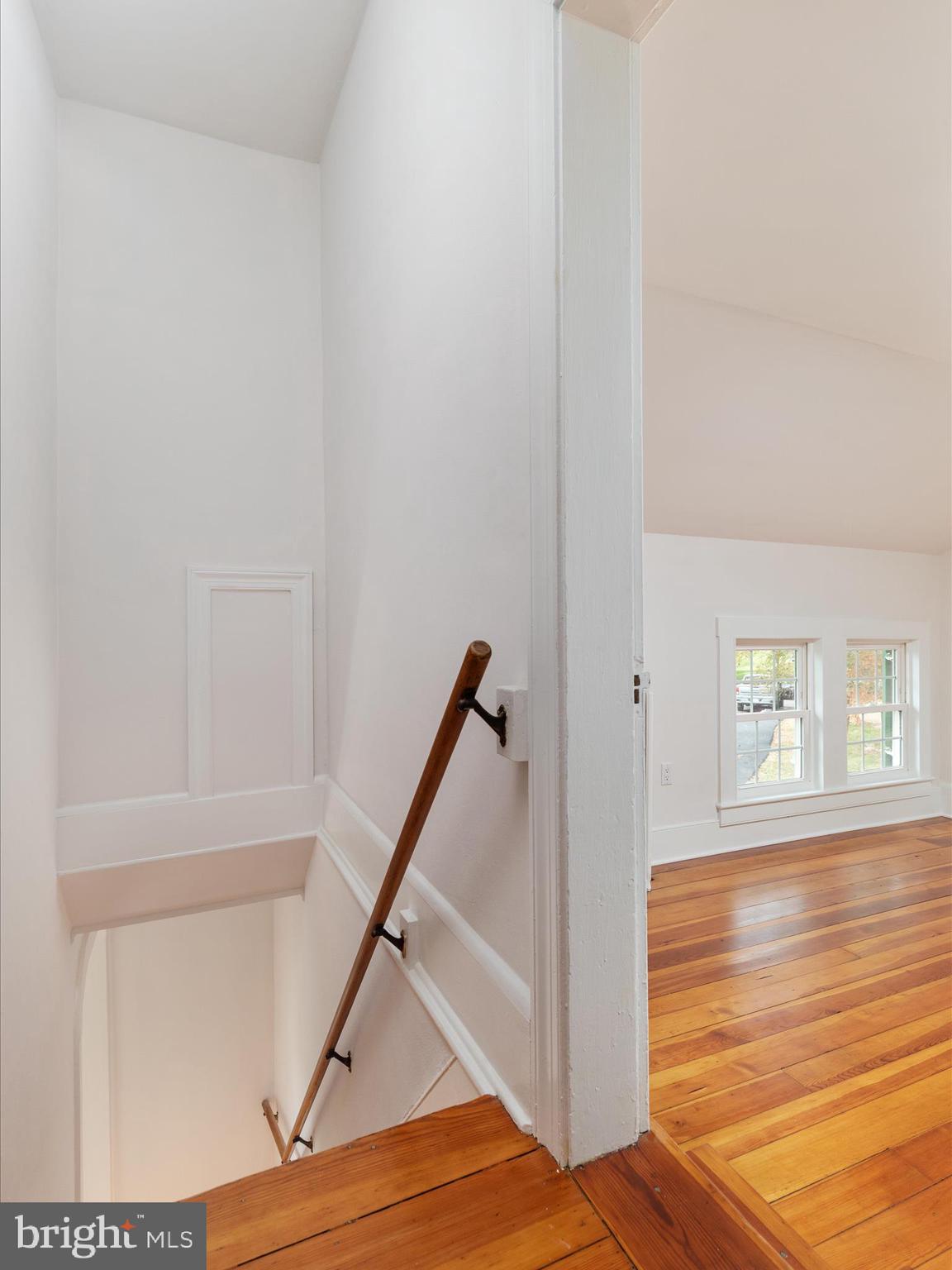 ROYAL VILLAGE - Residential