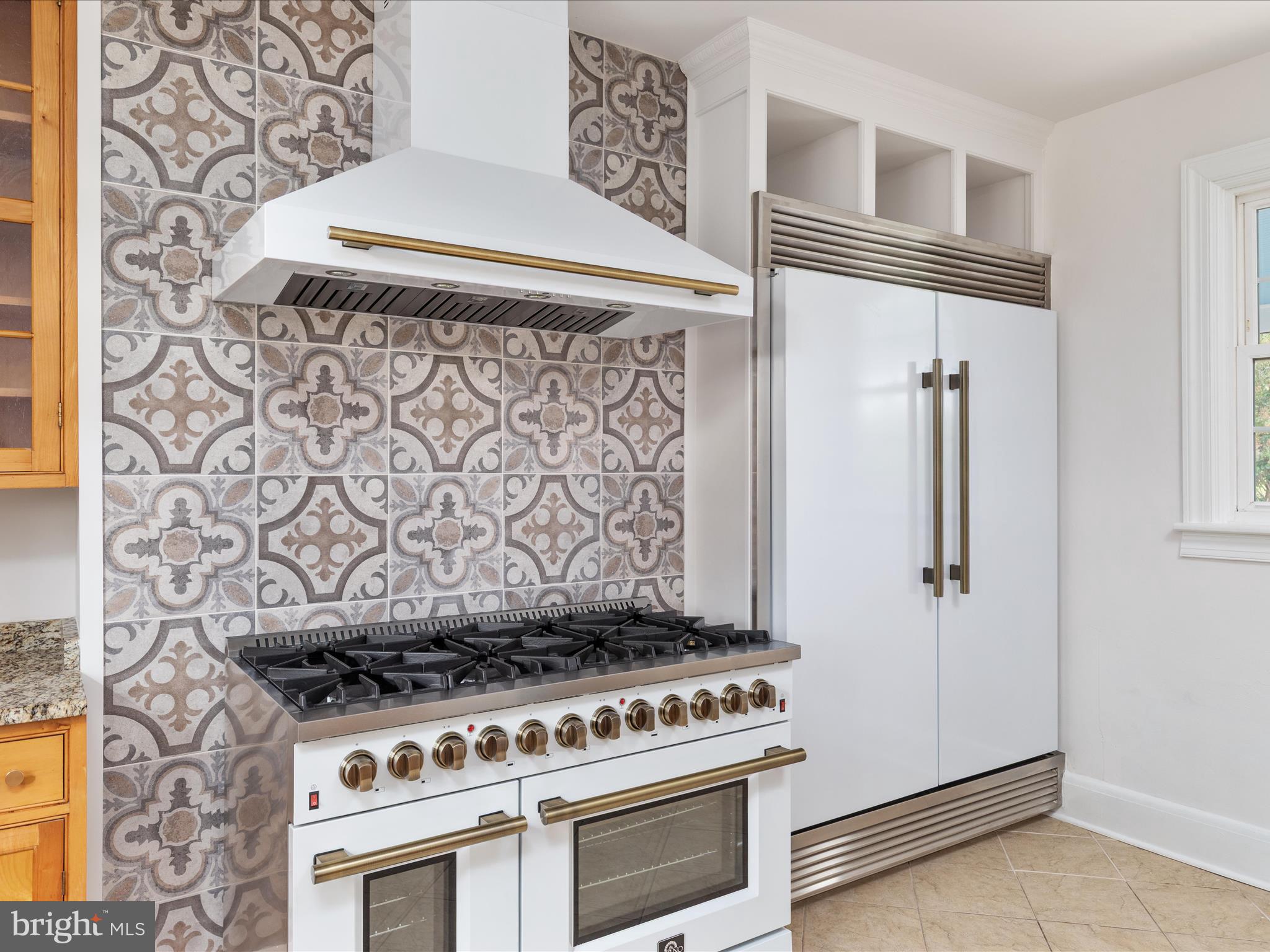 ROYAL VILLAGE - Residential