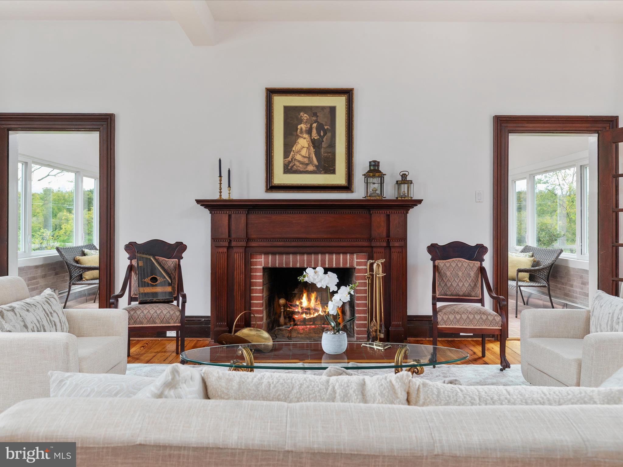 ROYAL VILLAGE - Residential