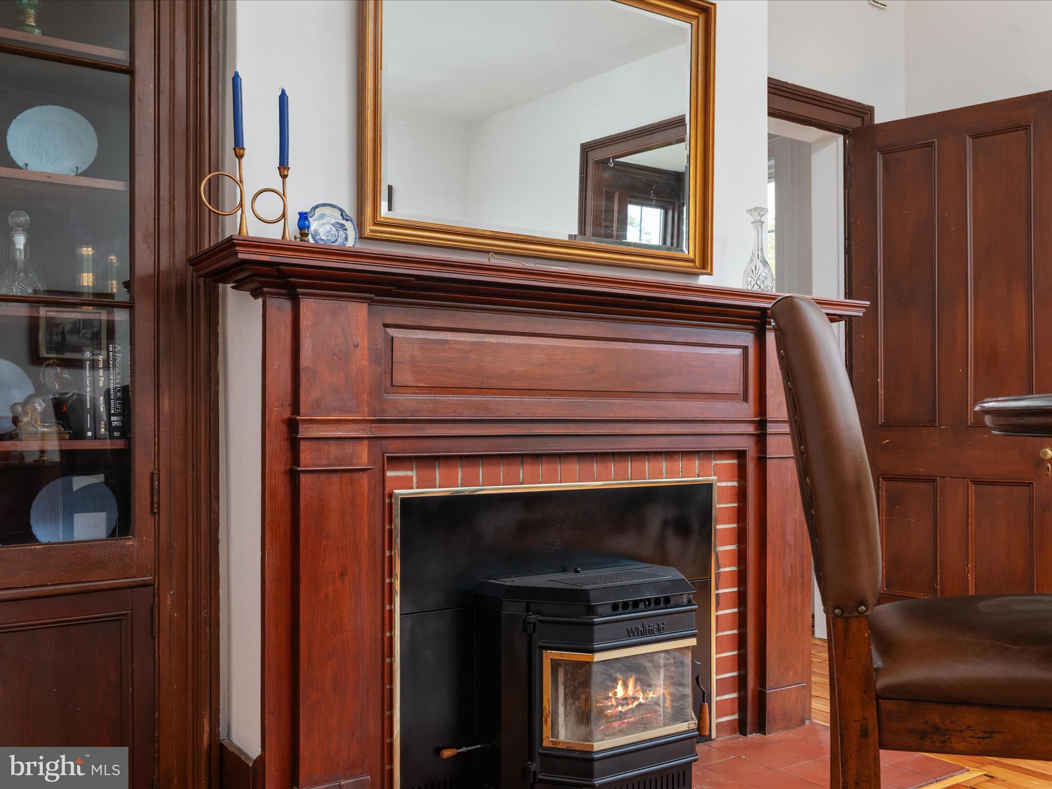 ROYAL VILLAGE - Residential