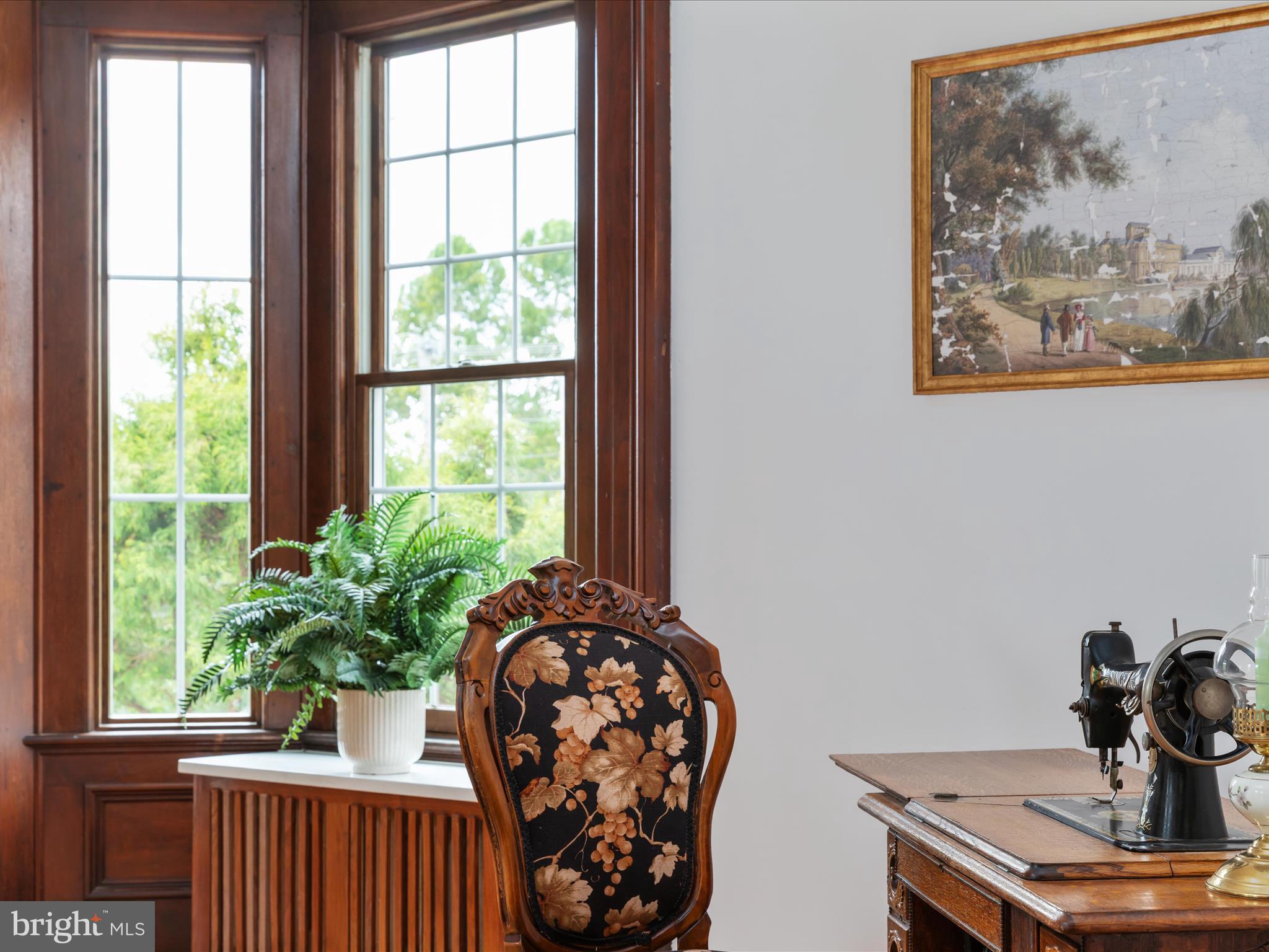 ROYAL VILLAGE - Residential