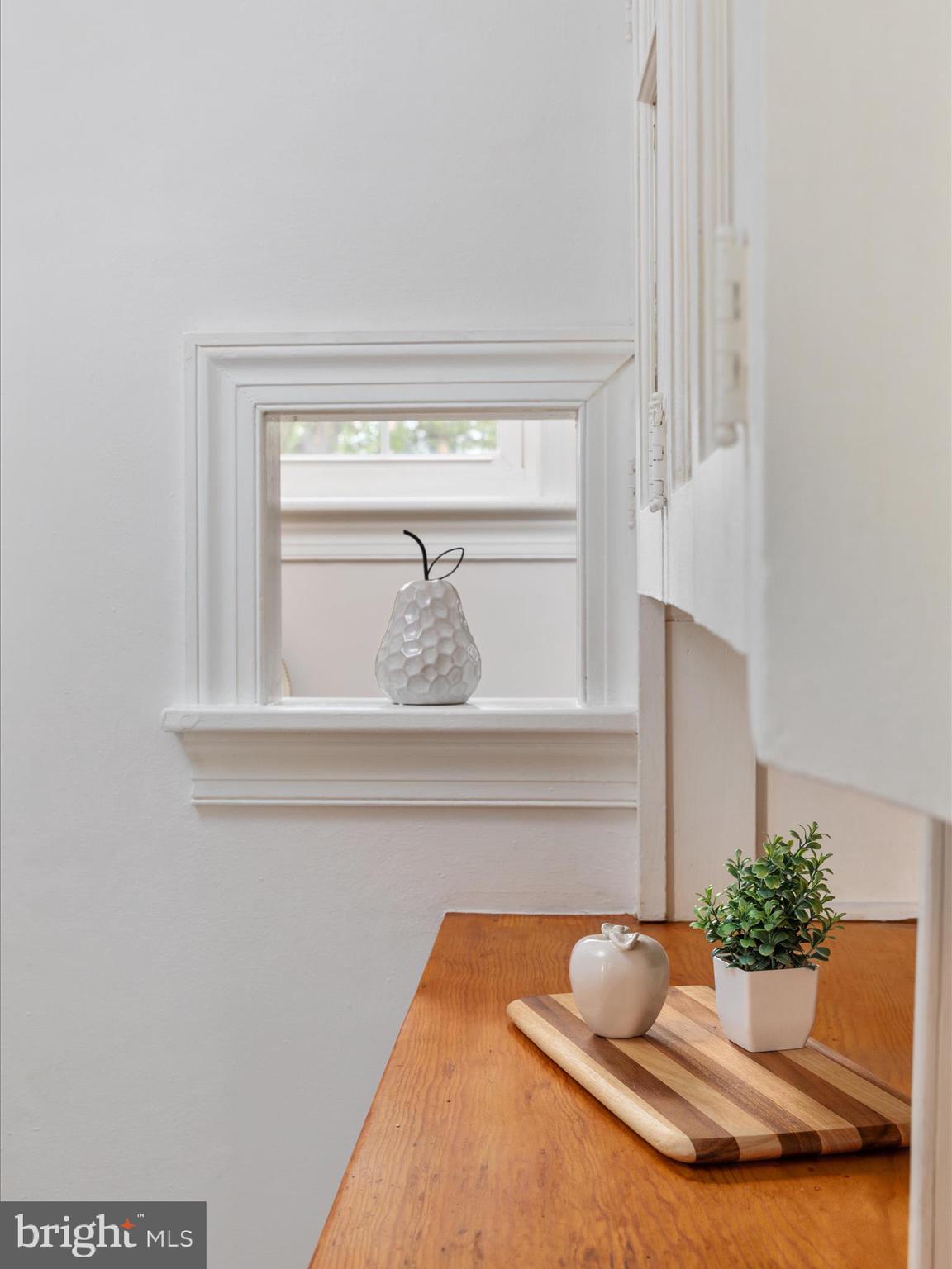 ROYAL VILLAGE - Residential