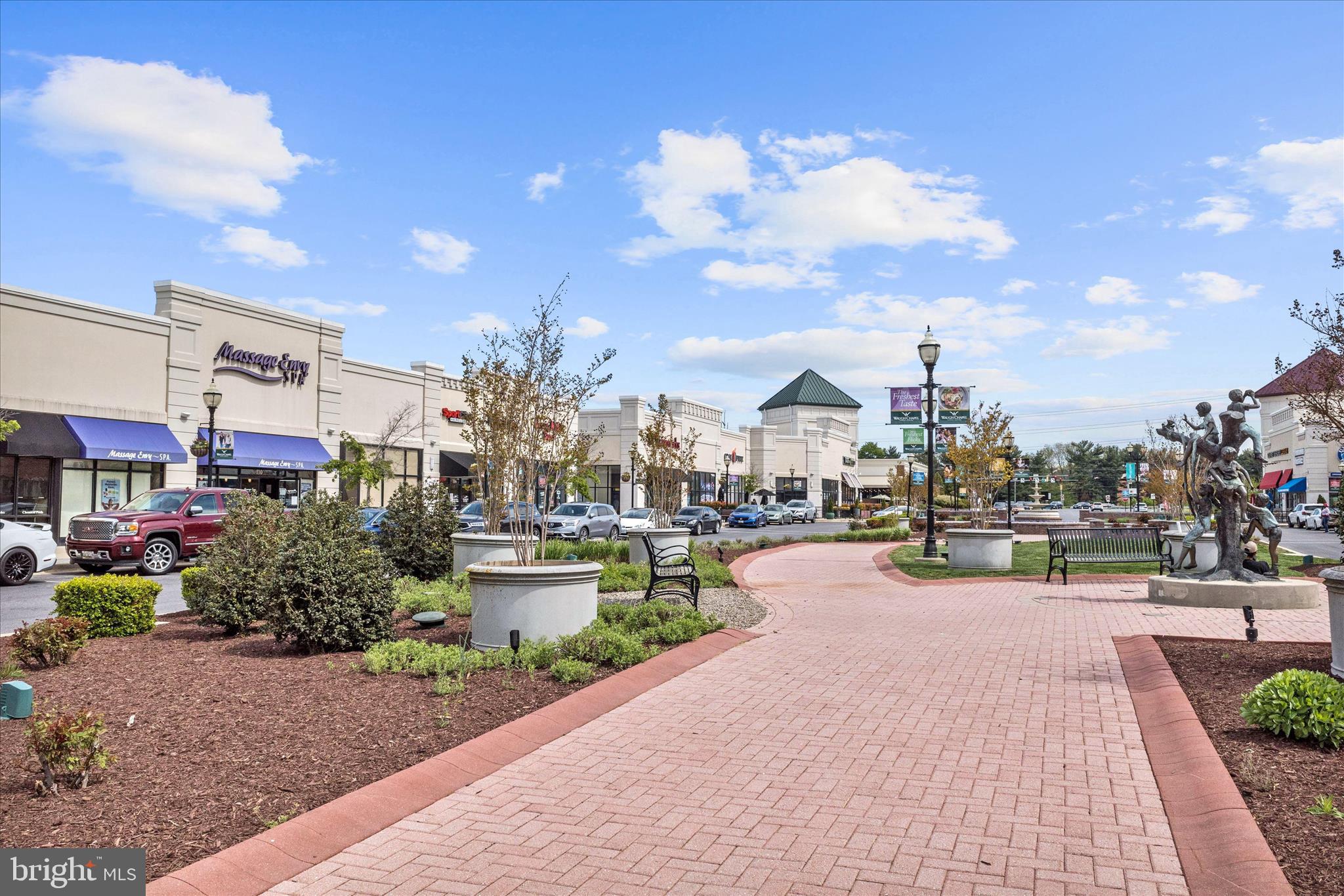 CROFTON SQUARE - Residential
