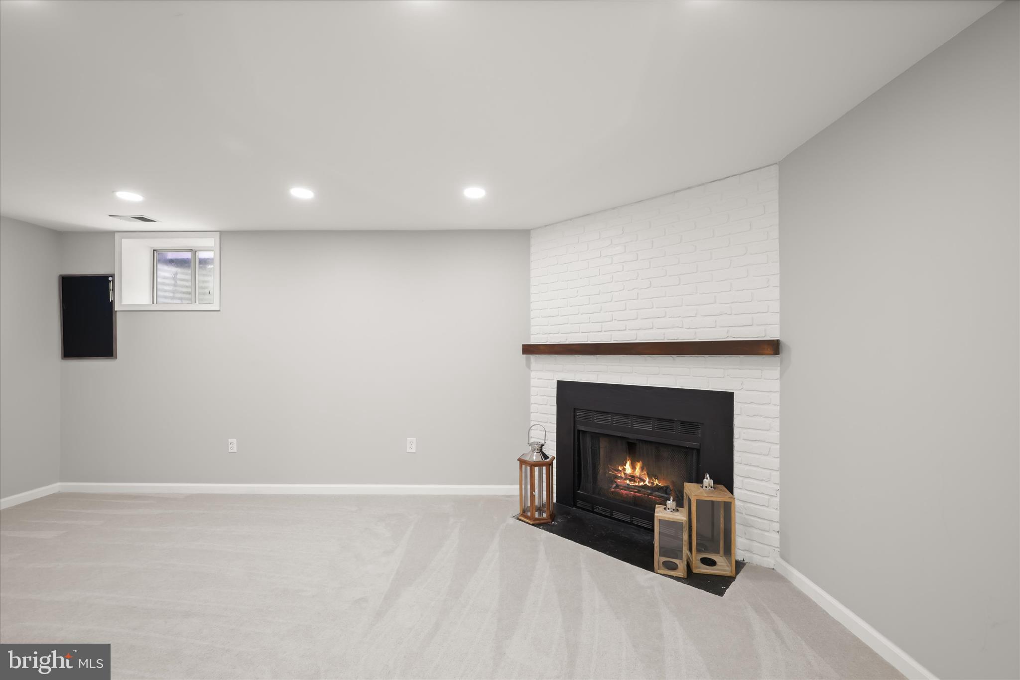 CROFTON SQUARE - Residential