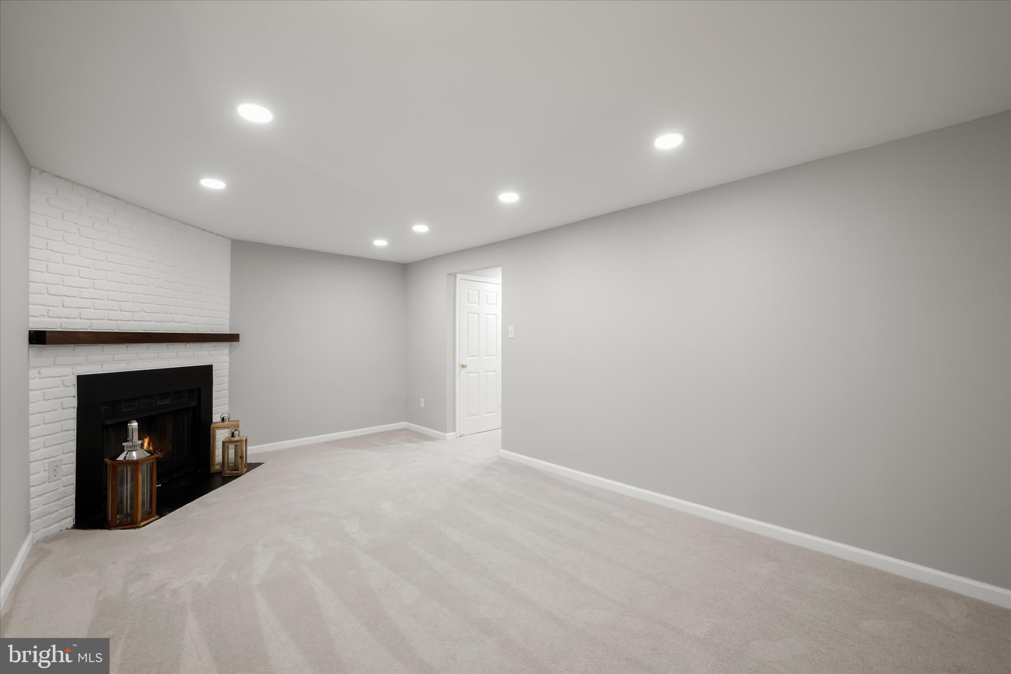 CROFTON SQUARE - Residential