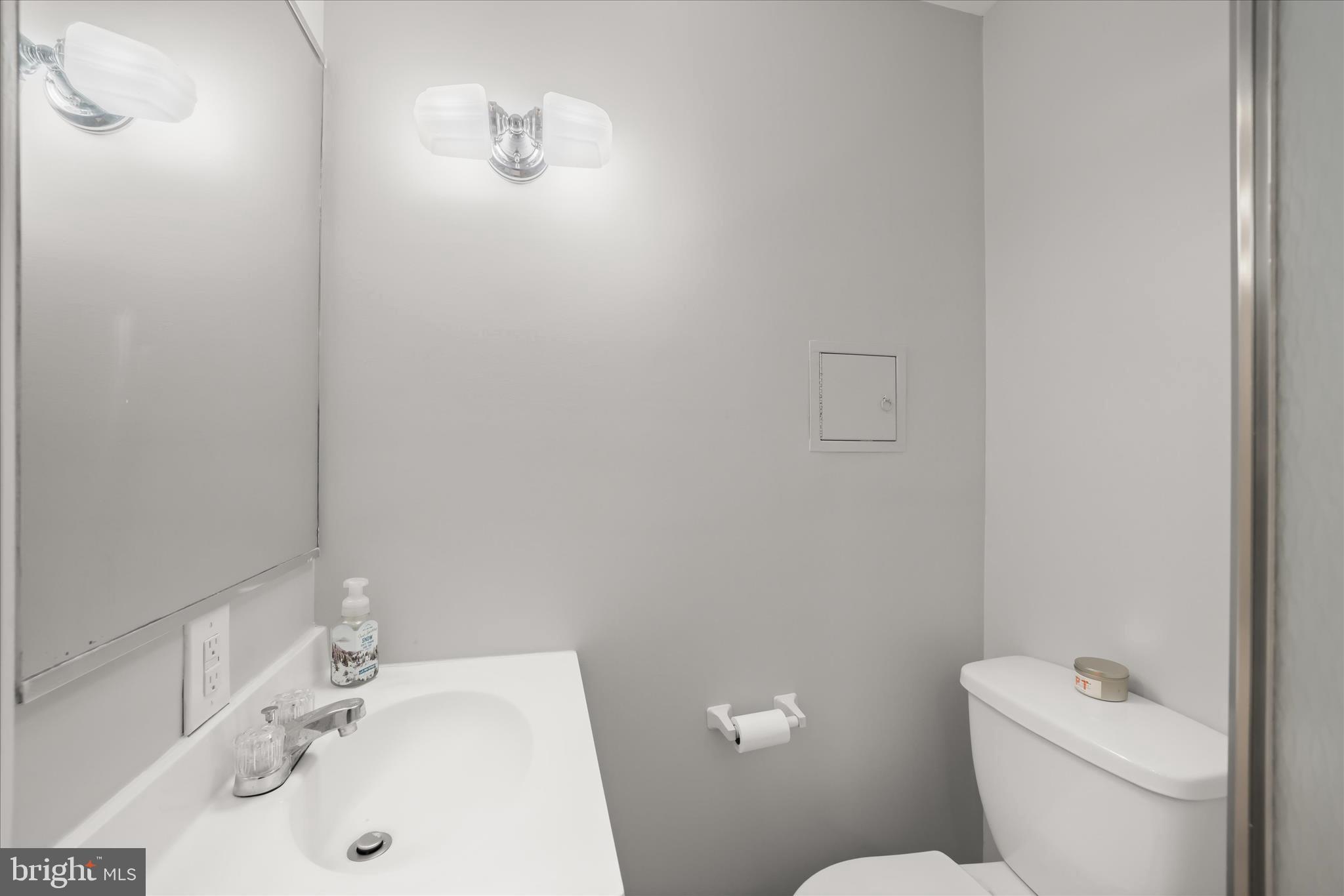CROFTON SQUARE - Residential