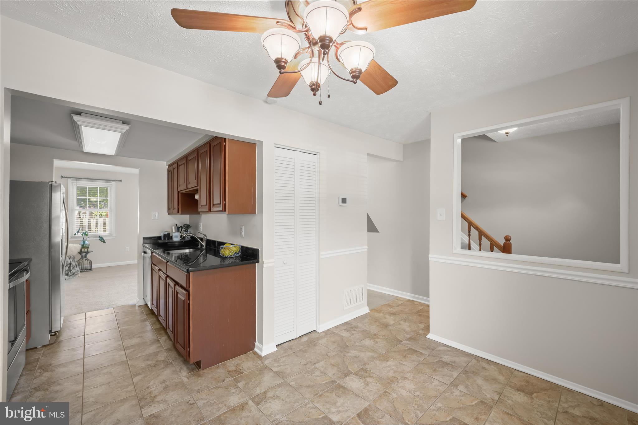 CROFTON SQUARE - Residential