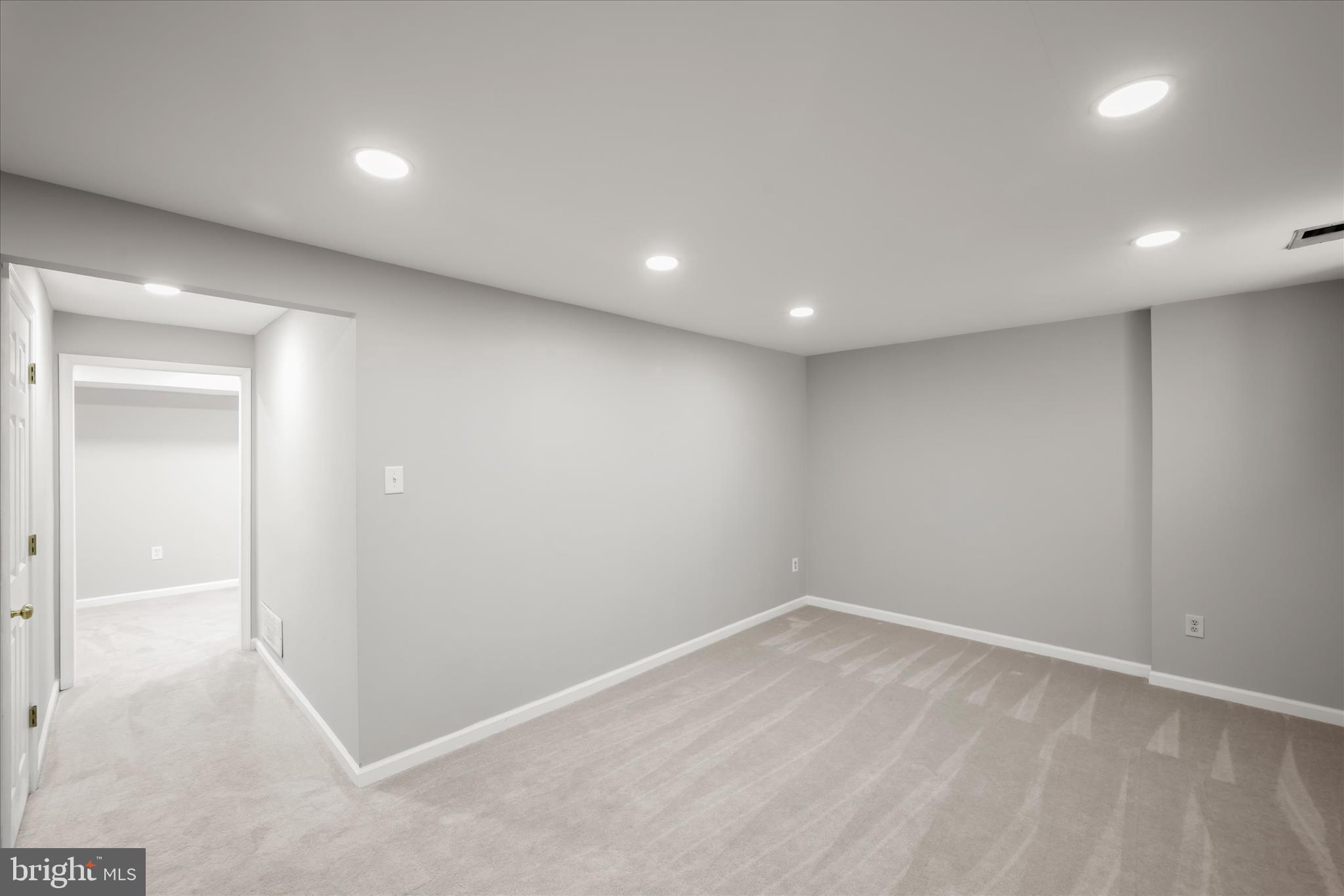 CROFTON SQUARE - Residential