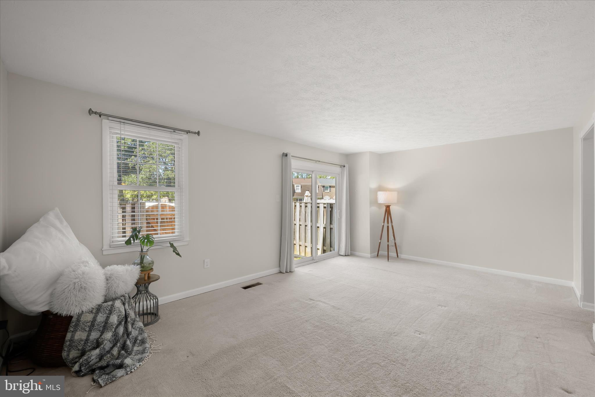 CROFTON SQUARE - Residential