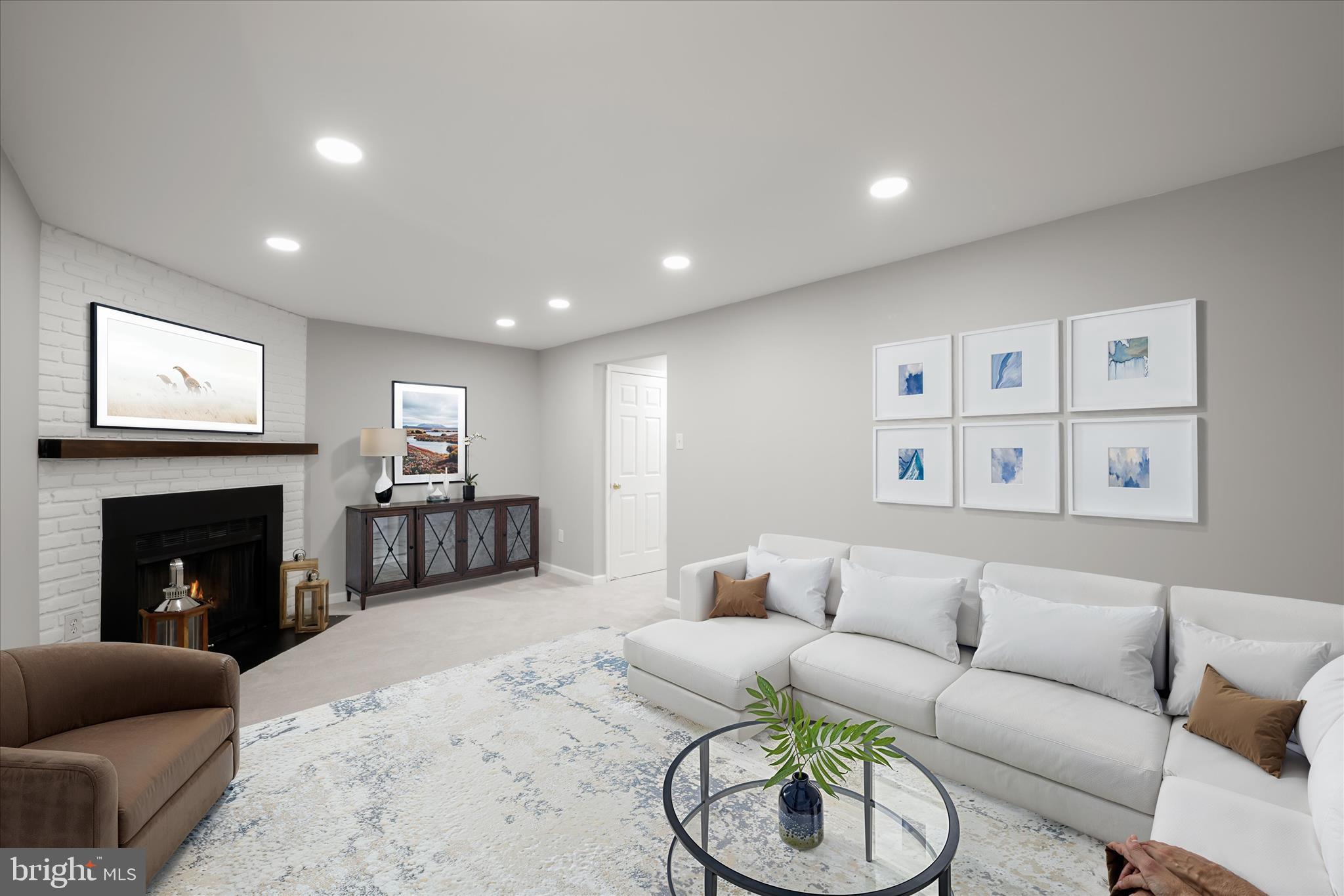 CROFTON SQUARE - Residential
