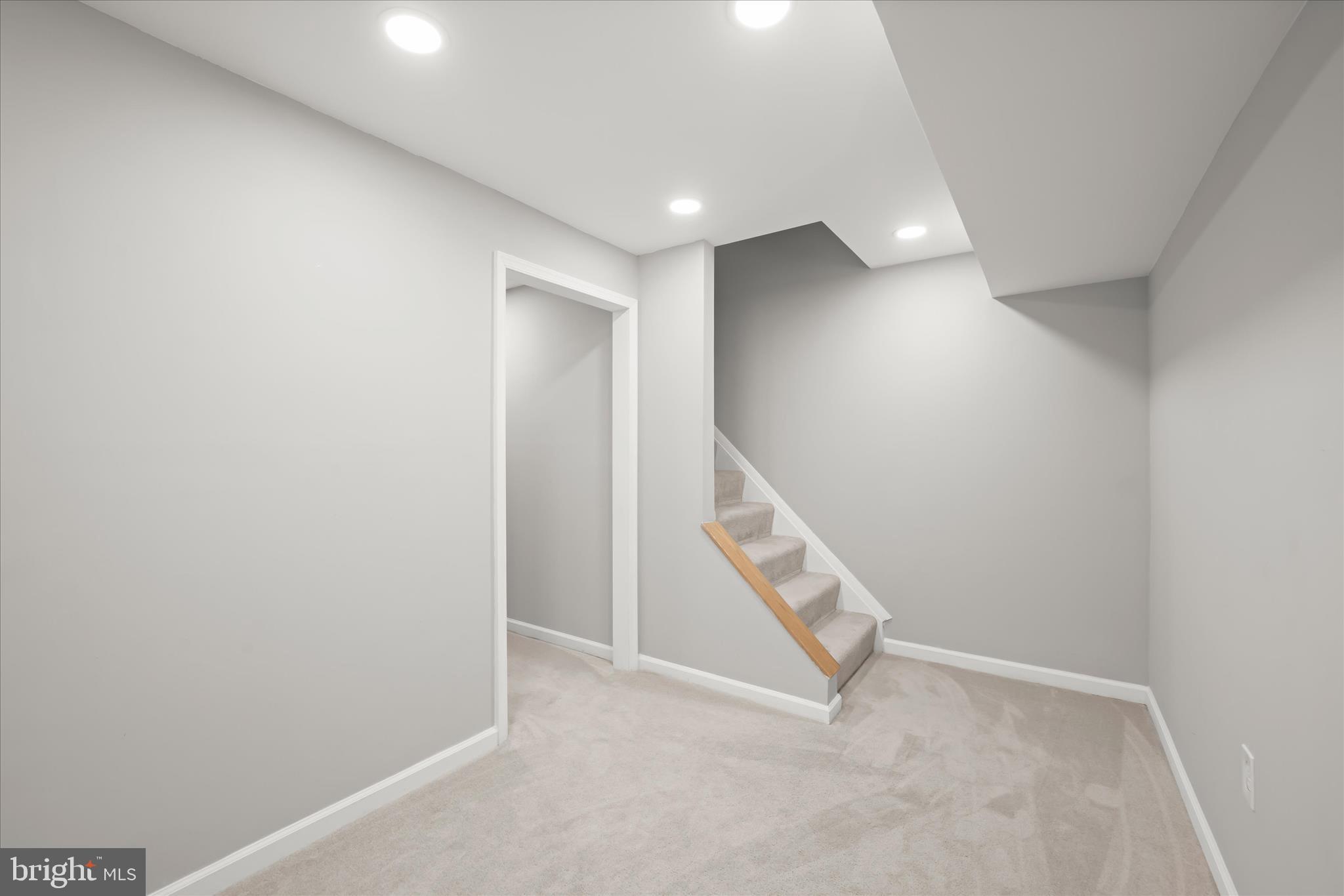CROFTON SQUARE - Residential