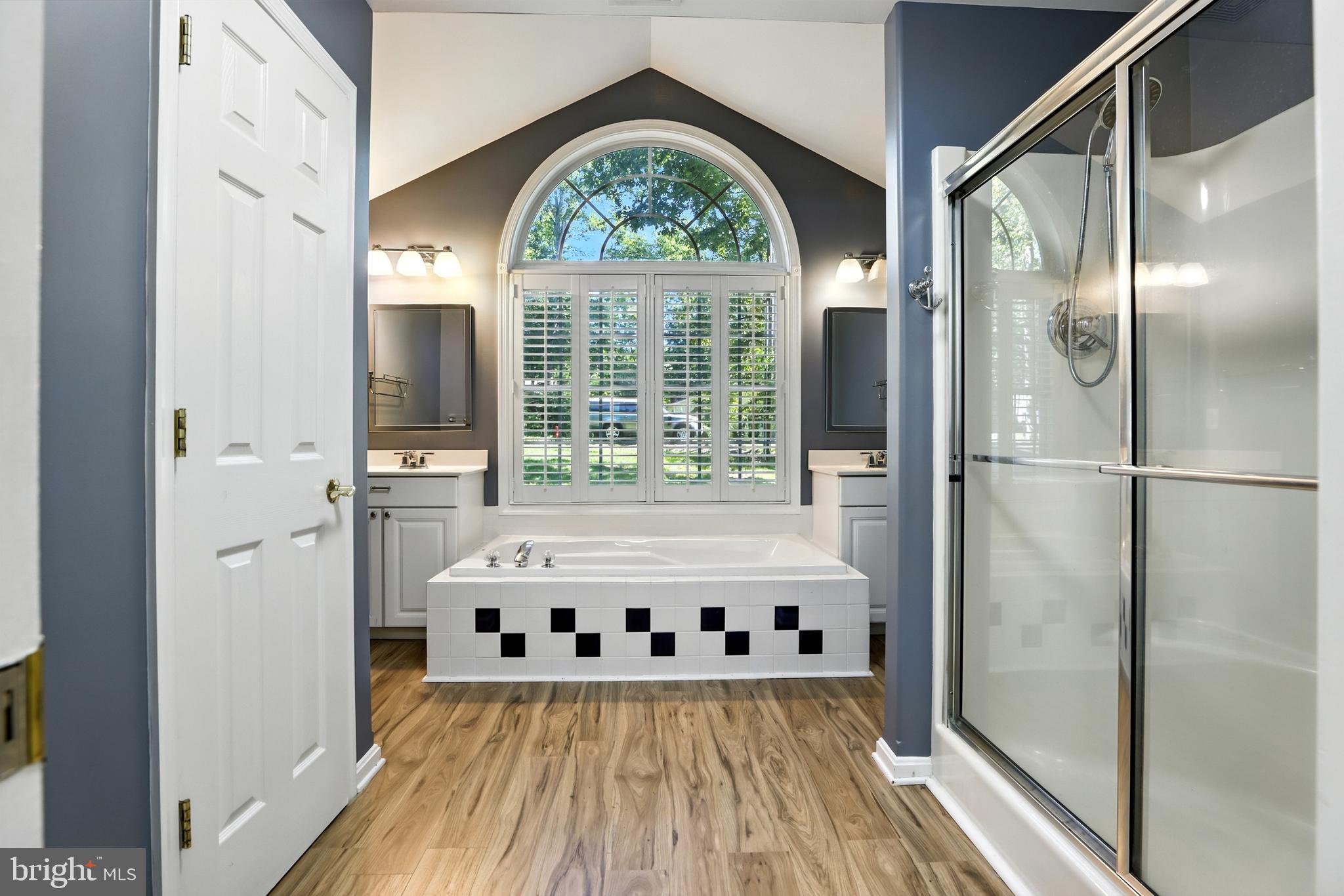 LAKE OF THE WOODS - Residential