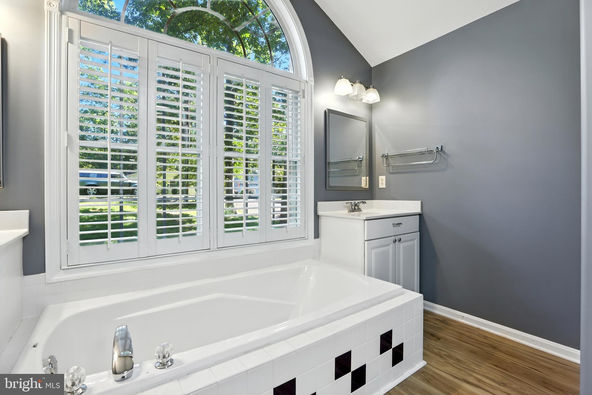 LAKE OF THE WOODS - Residential