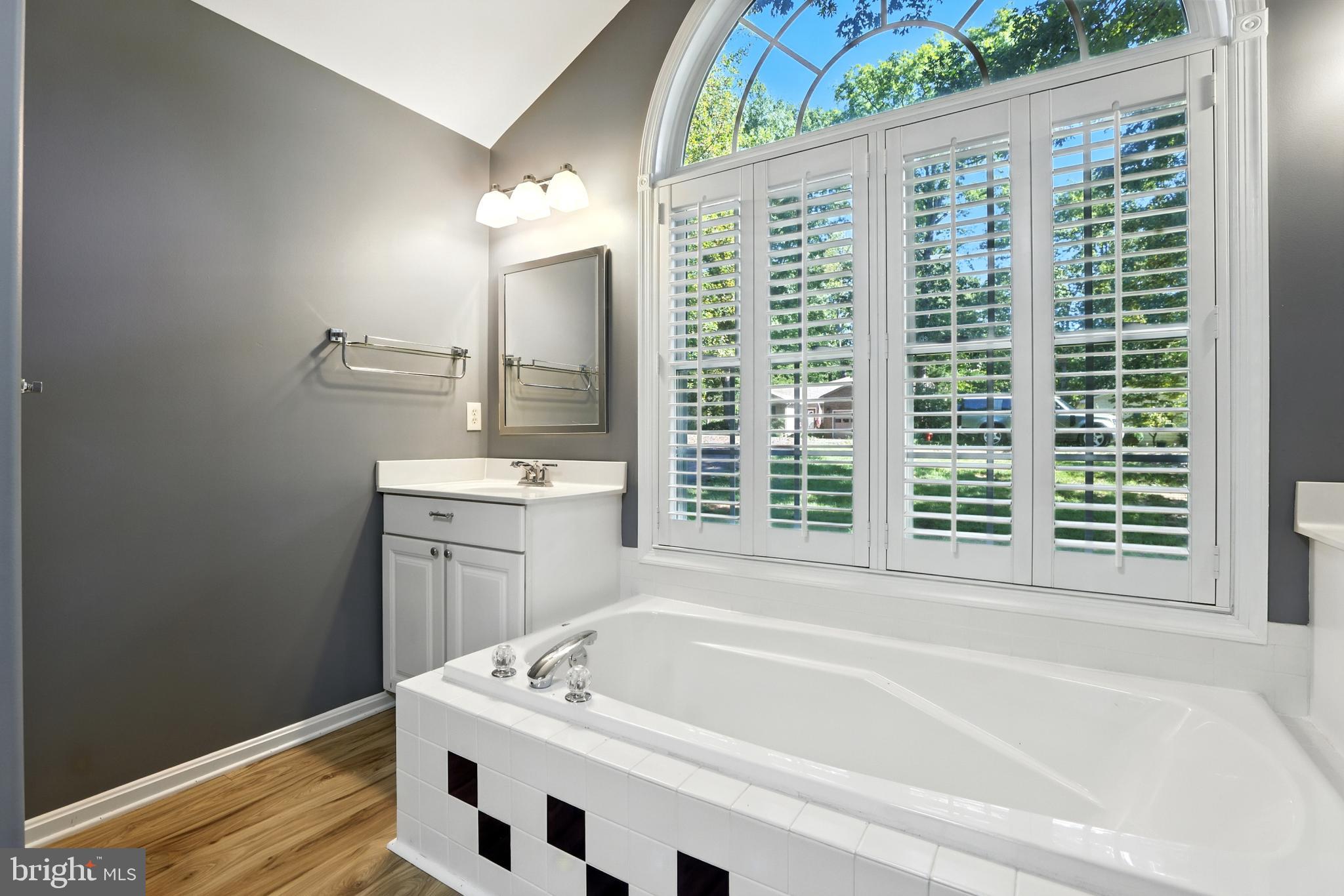 LAKE OF THE WOODS - Residential