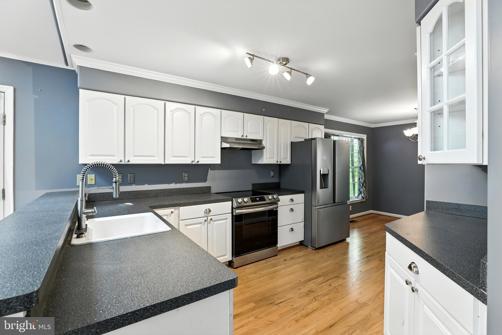 LAKE OF THE WOODS - Residential