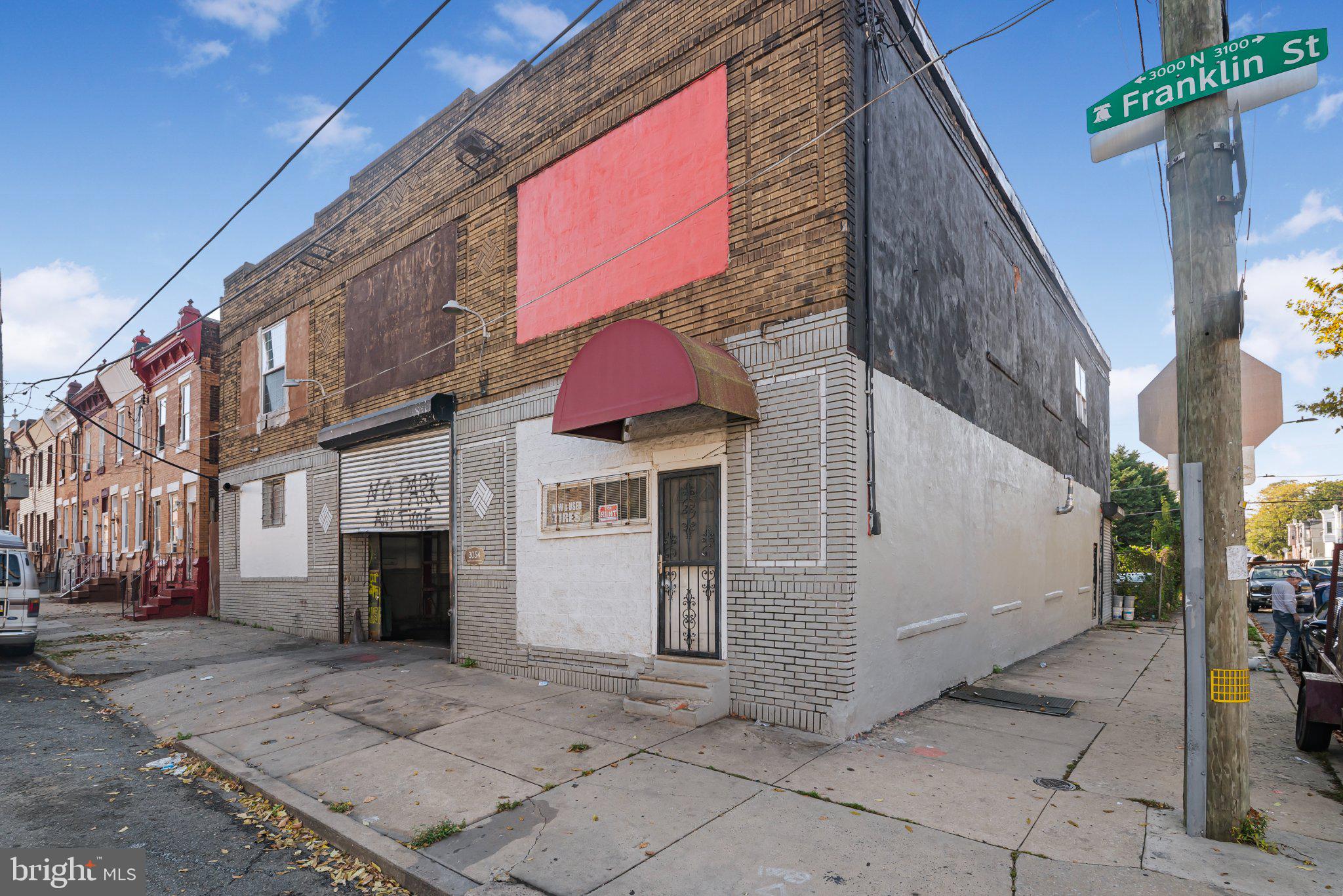 3054 N FRANKLIN STREET
