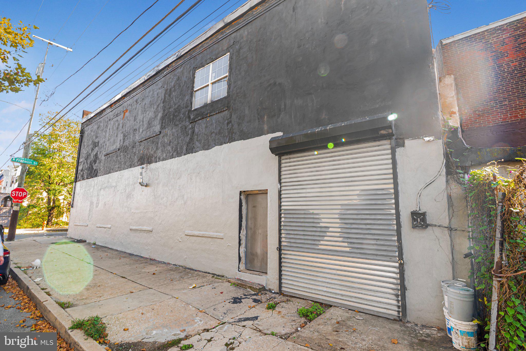 3054 N FRANKLIN STREET