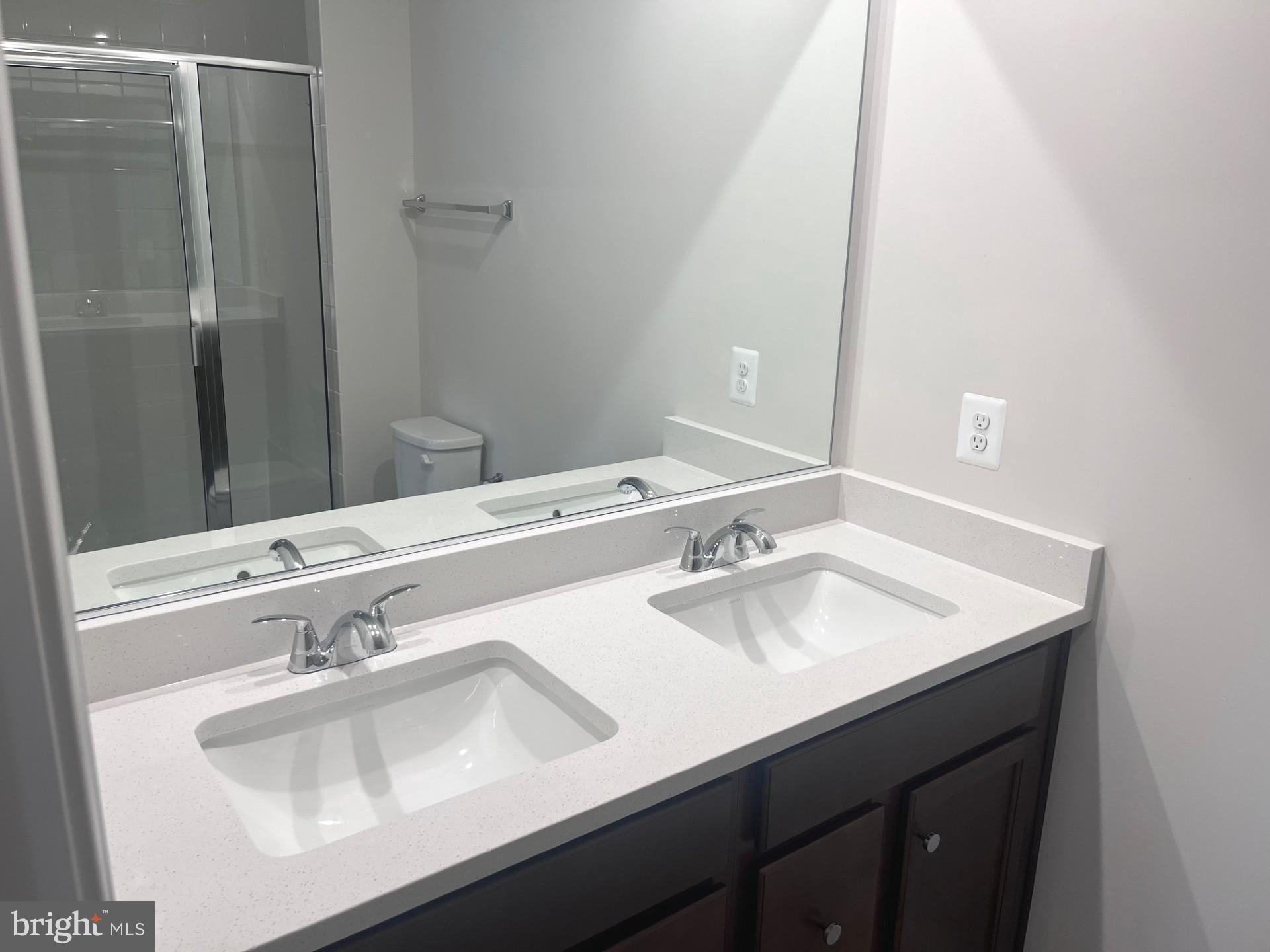 GATEWAY WEST - Residential Lease