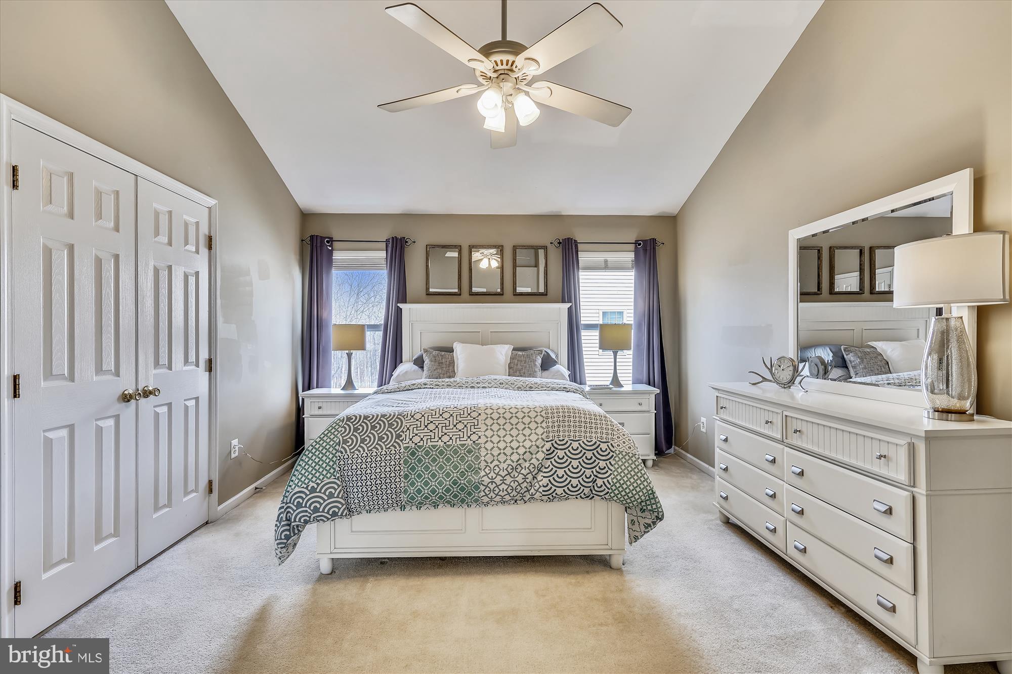 ISLAND CREEK - Residential