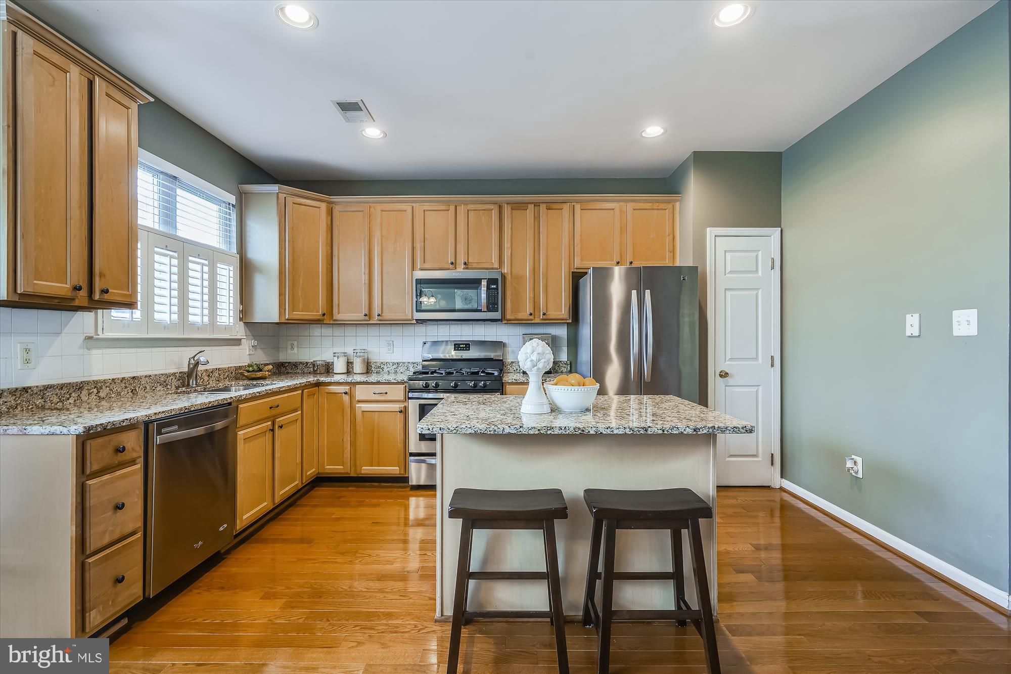 ISLAND CREEK - Residential