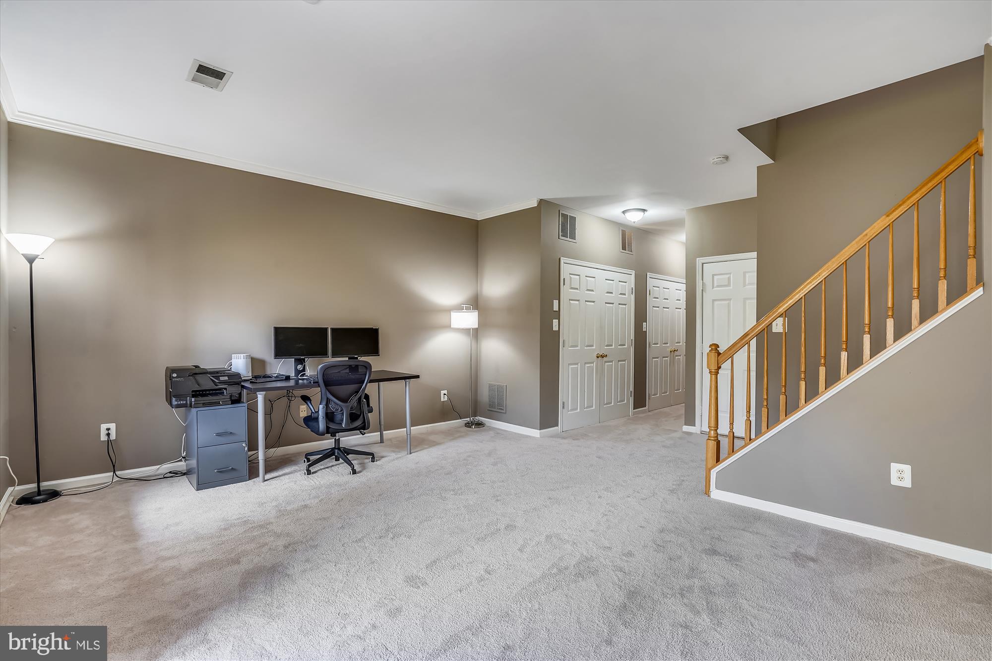 ISLAND CREEK - Residential