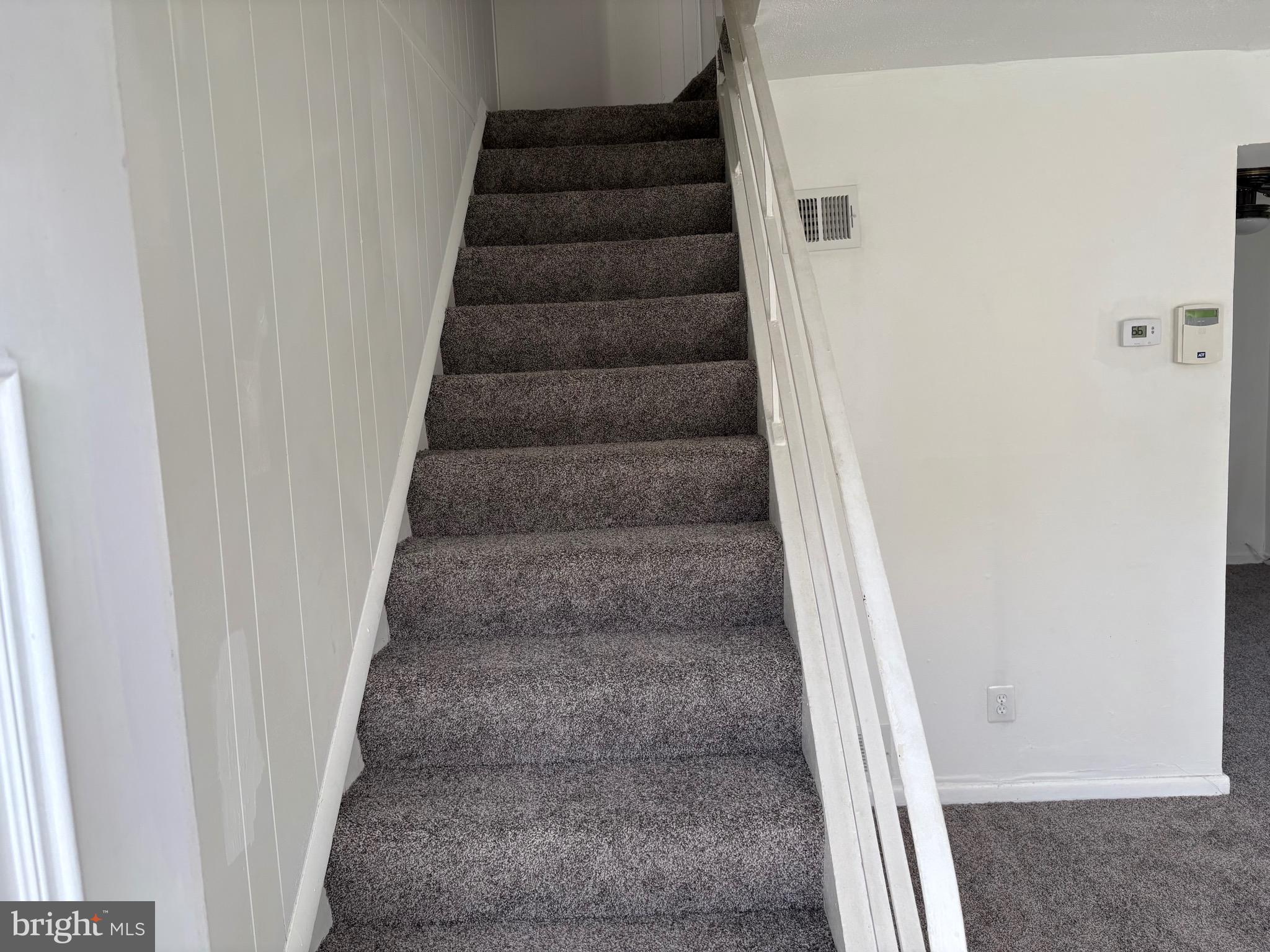 IVERSON SQUARE - Residential