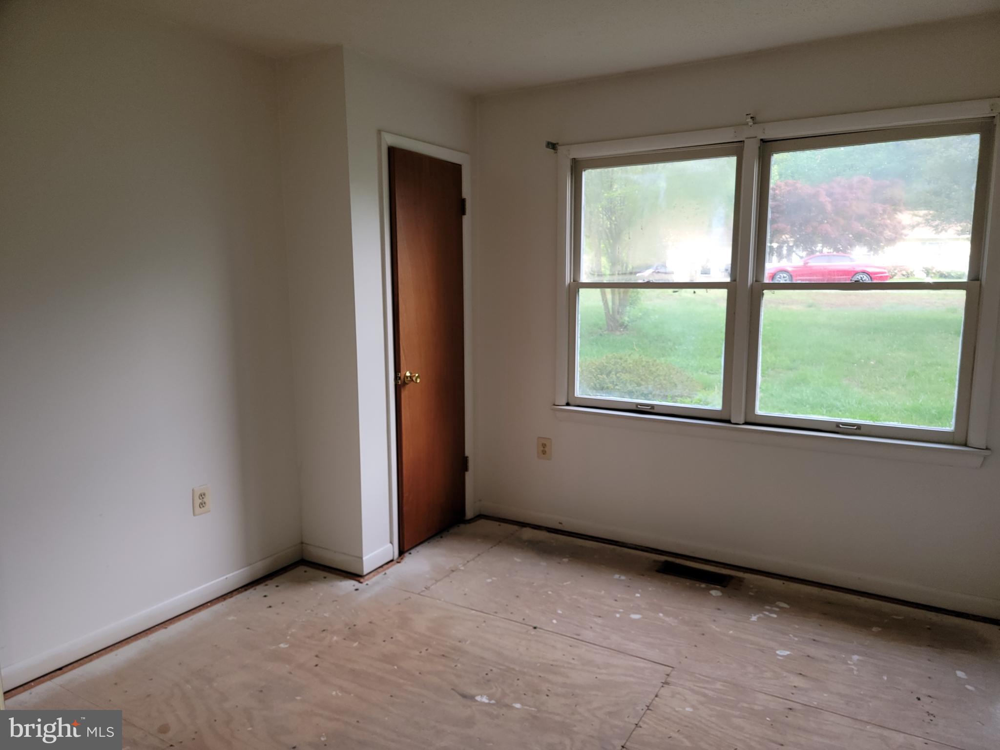 BEVERLY ESTATES - Residential