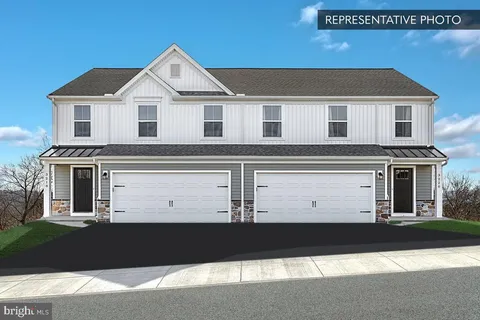 739 Fawn Way Lot 26, Pennsburg, PA MLS: PAMC2172574