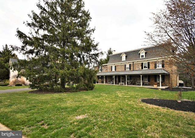 1903 WOODFIELD DRIVE