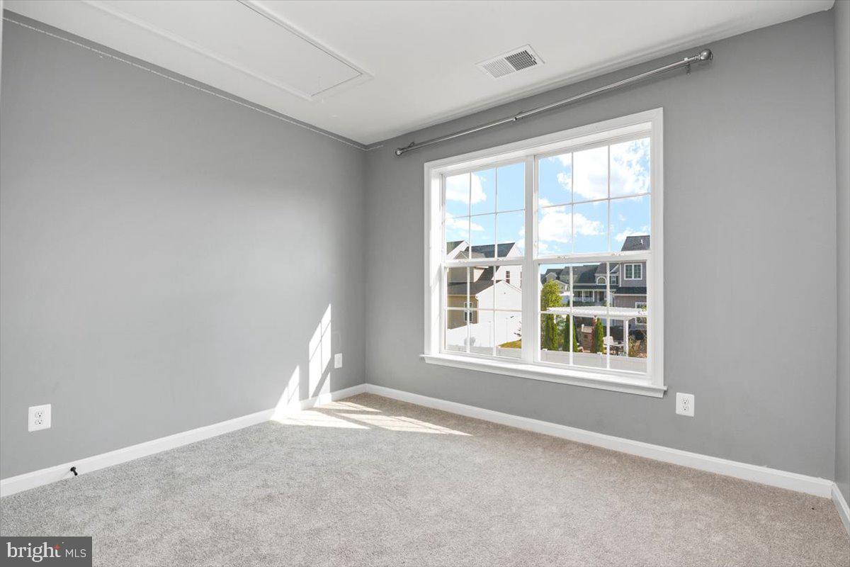 NORTH BROOK - Residential